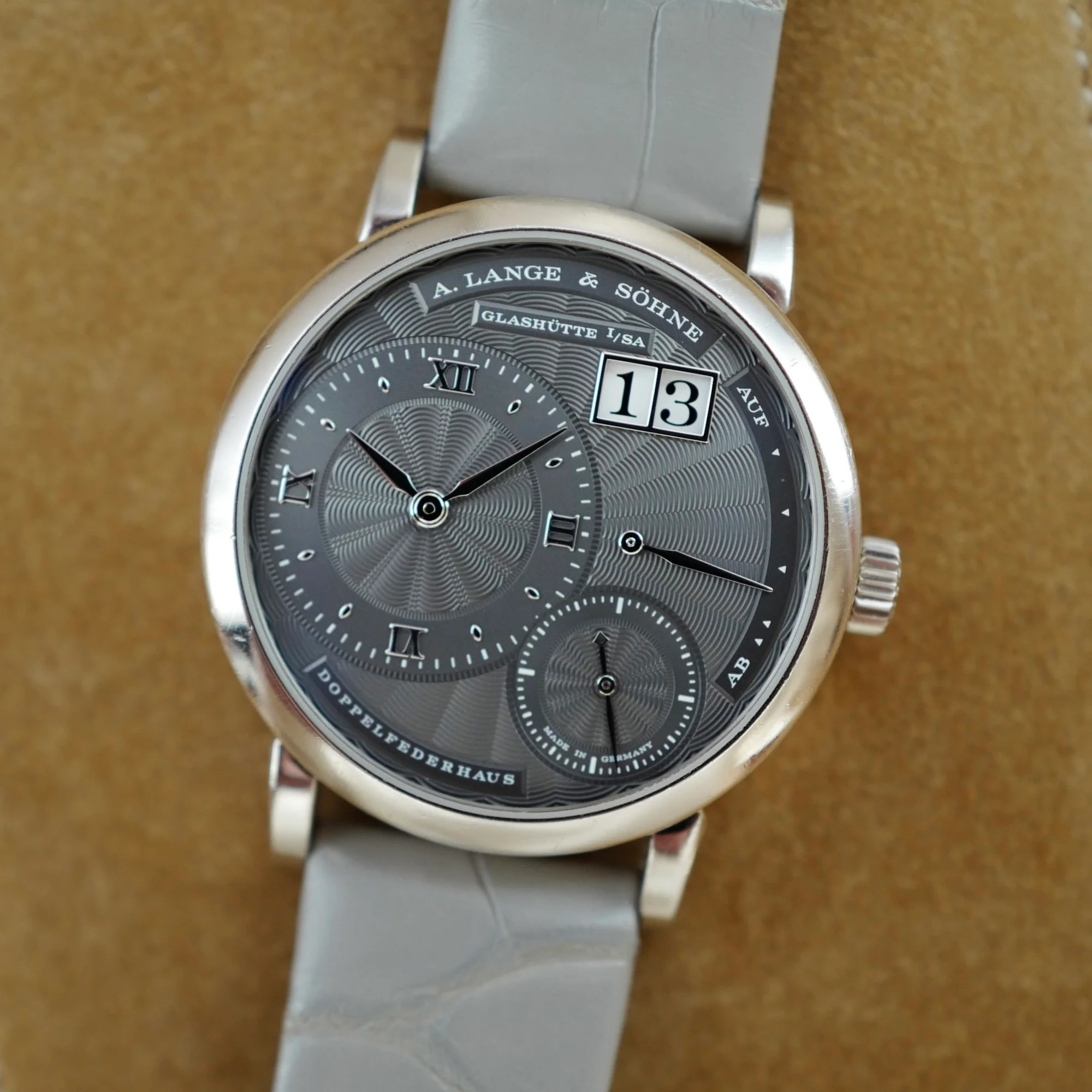 A Lange and Sohne Little Lange 1 Ref. 181.038 - Image 2