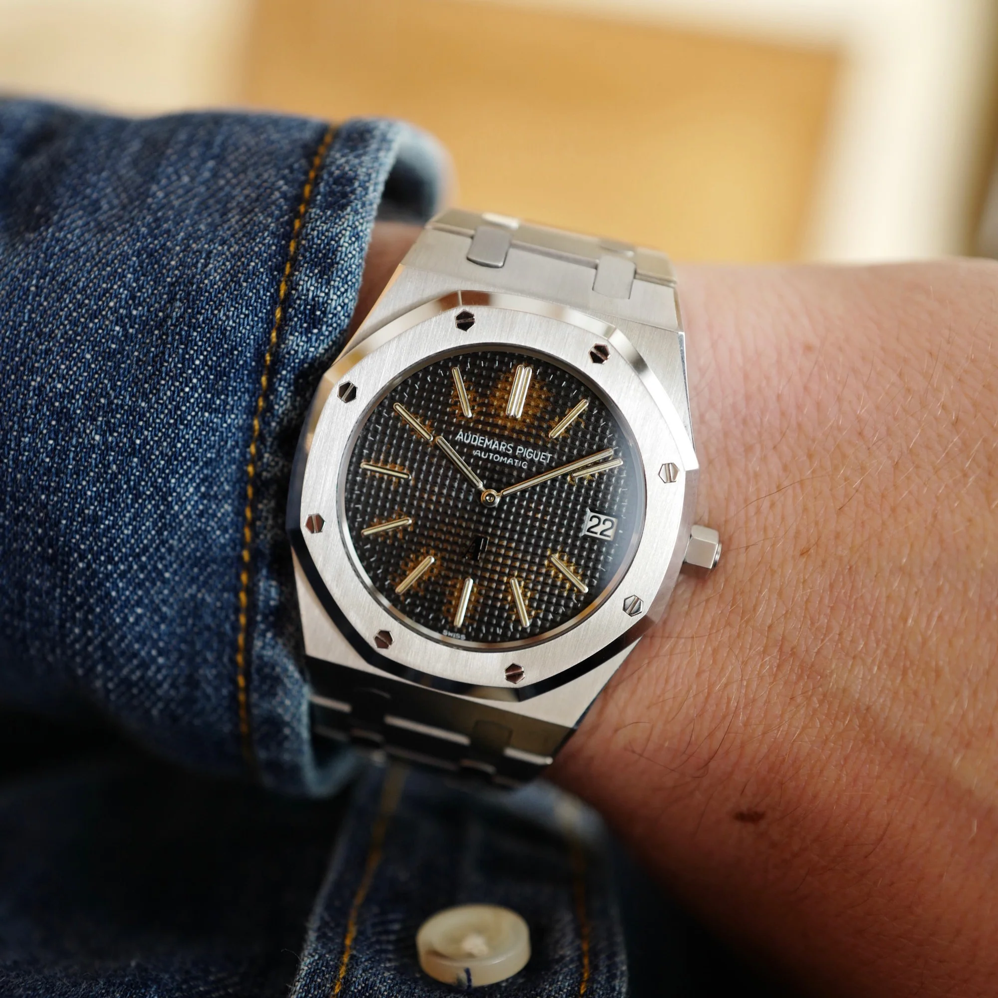 Audemars Piguet B-Series Royal Oak Jumbo Watch Ref. 5402 in Exceptional Condition - Image 8