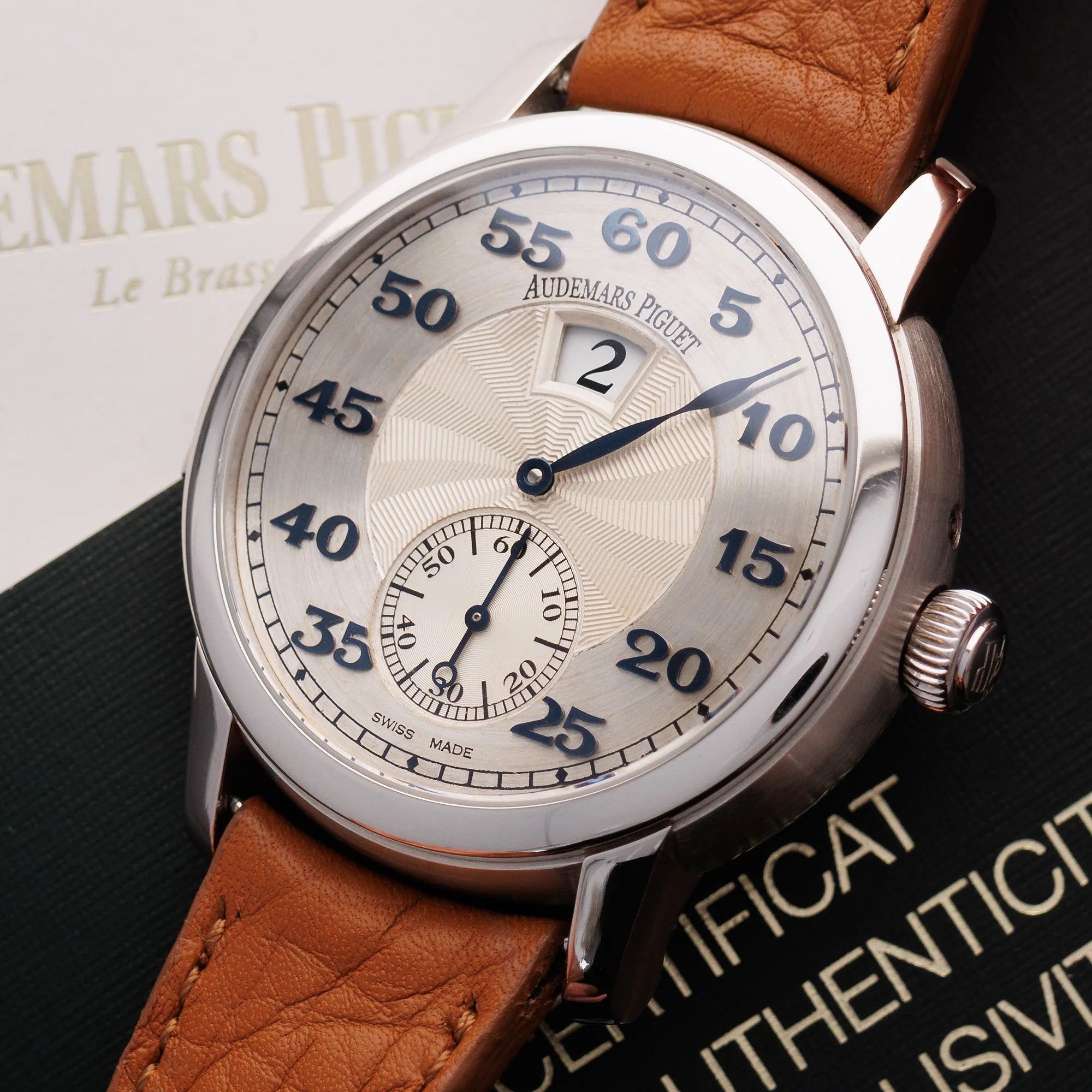 Audemars Piguet Platinum Jump Hour Minute Repeater Ref. 26151 - Image 2