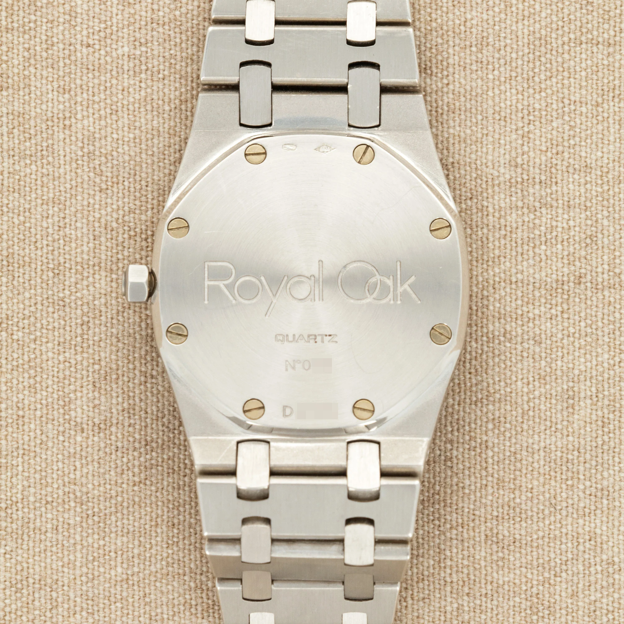 Audemars Piguet Platinum Royal Oak with Mother of Pearl and Diamond Dial - Image 5
