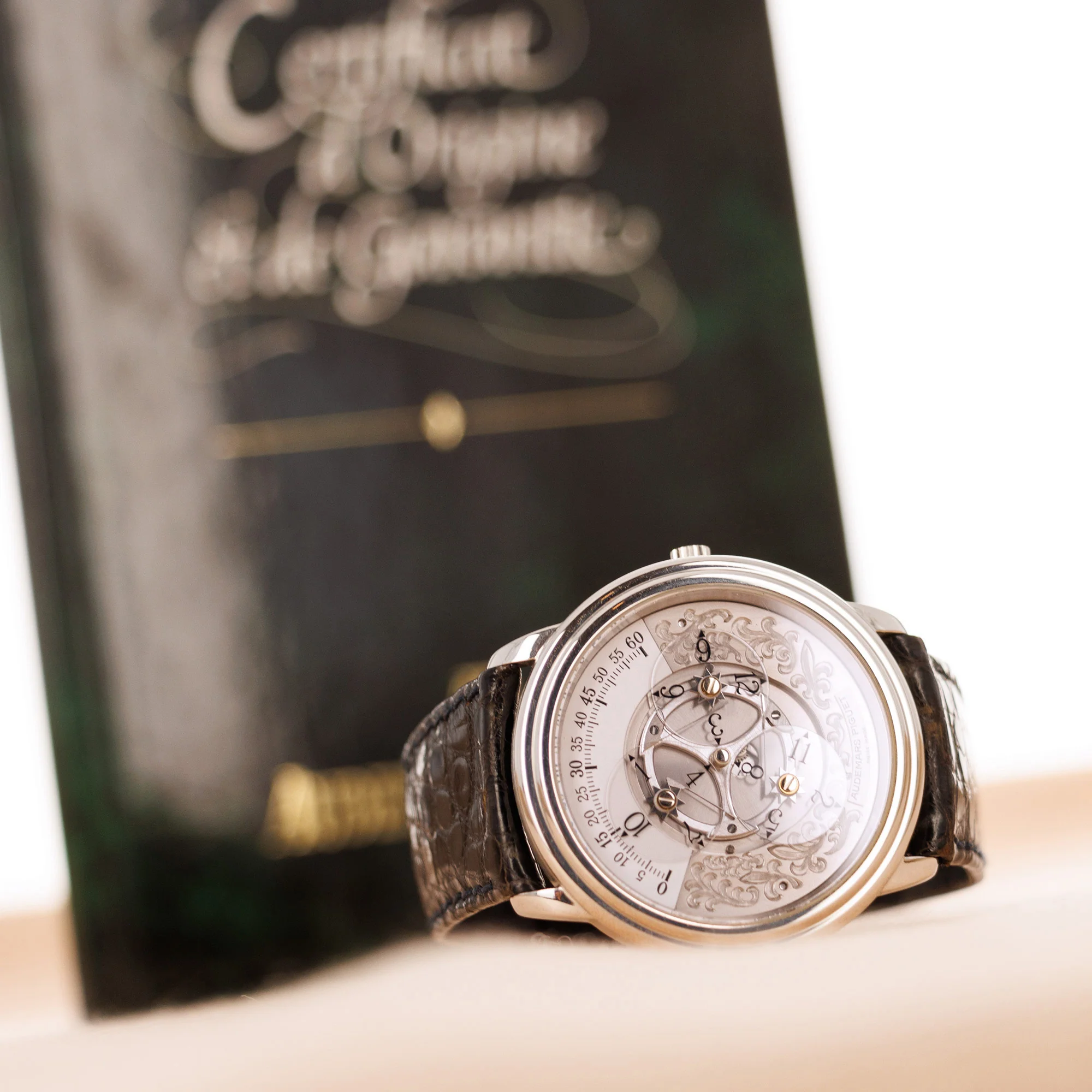 Audemars Piguet Platinum Star Wheel with Engraved Dial Ref. 25720 - Image 5