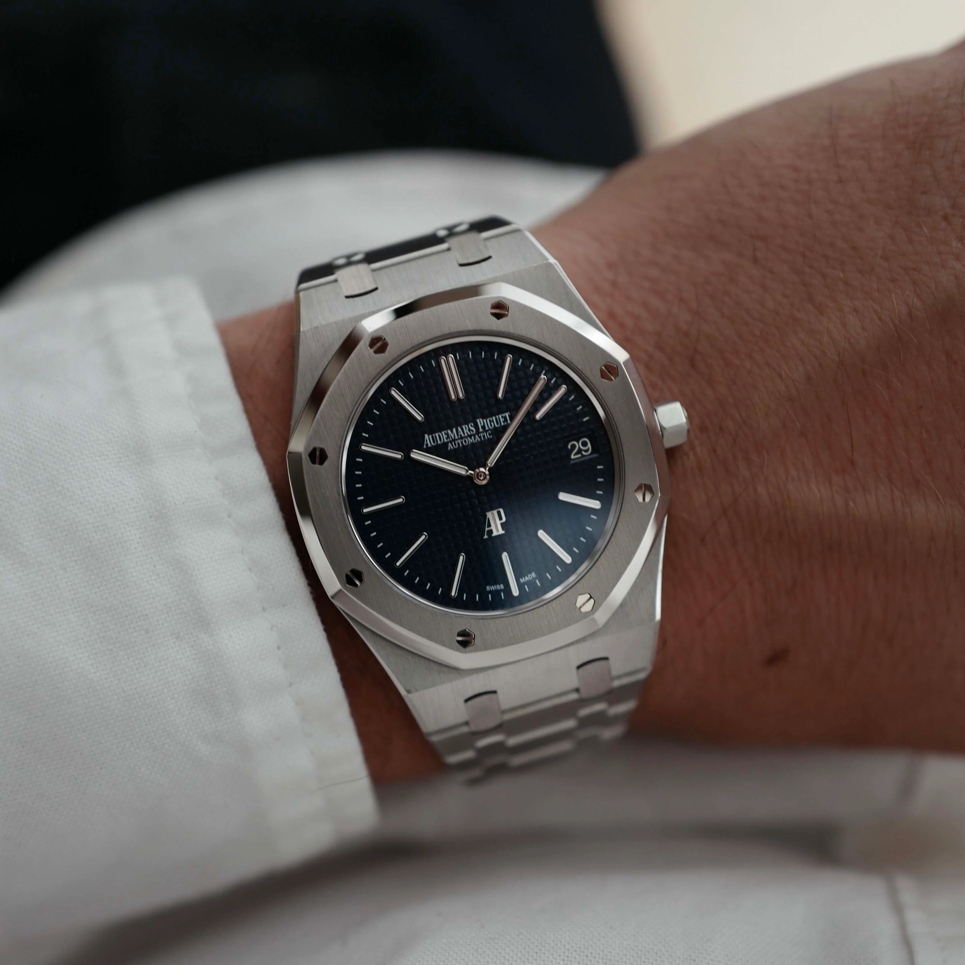 Audemars Piguet Royal Oak Ref. 15202 with Blue Dial - Image 4