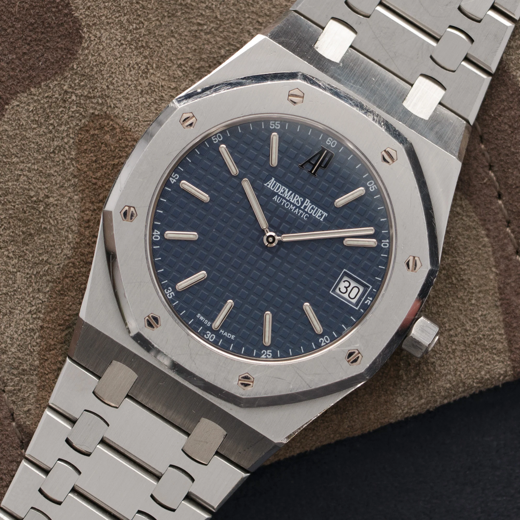 Audemars Piguet Royal Oak Jumbo First Series Watch Ref. 15202 - Image 2