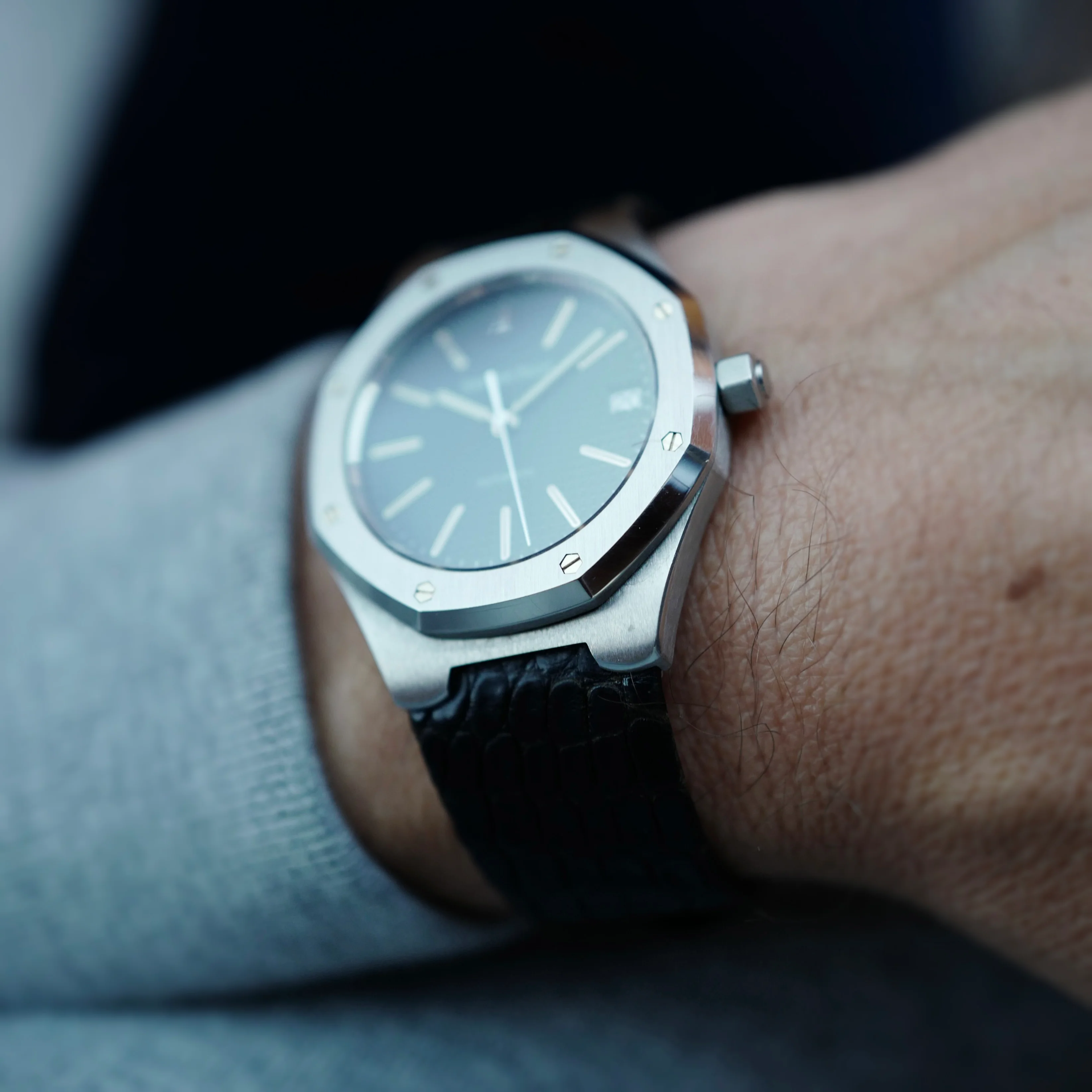 Audemars Piguet Steel Royal Oak Ref. 14800ST (New Arrival) - Image 6