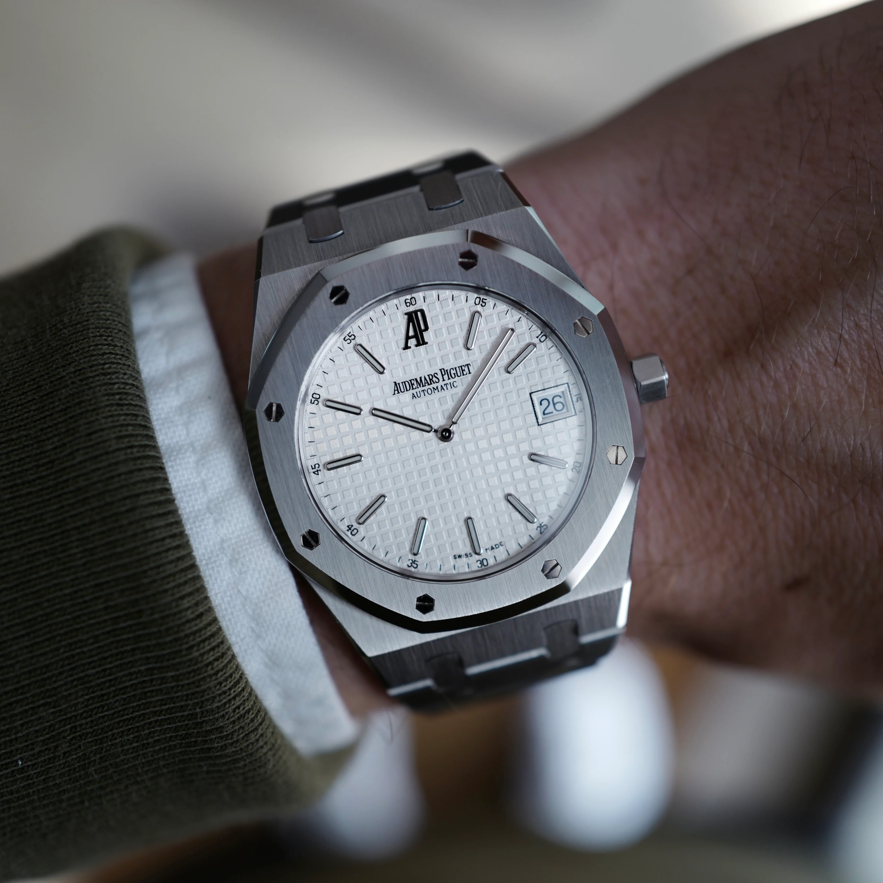Audemars Piguet Steel Royal Oak Ref. 15202 with Box and Papers - Image 6