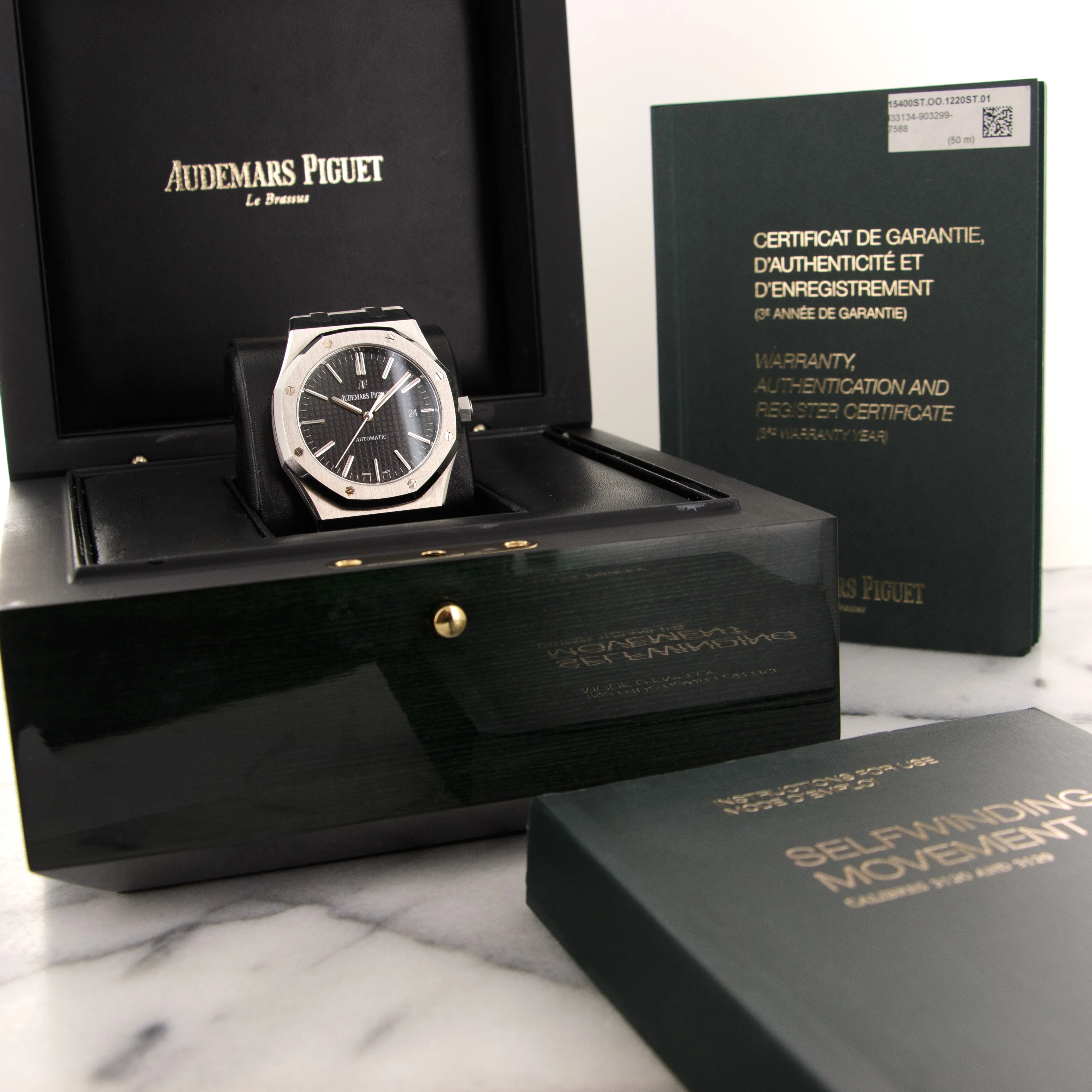 Audemars Piguet Steel Royal Oak, Ref. 15400 - Image 6