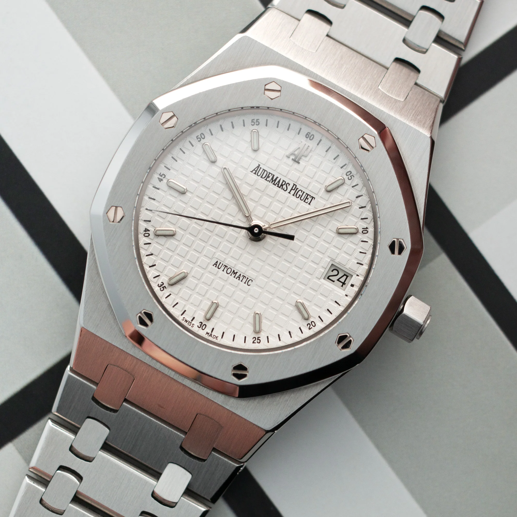 Audemars Piguet Steel Royal Oak Watch Ref. 14790 - Image 2