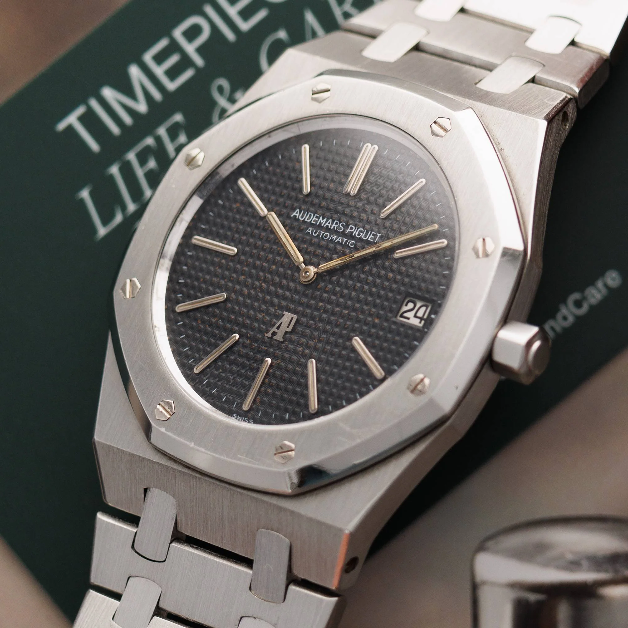 Audemars Piguet Steel Transitional Jumbo Royal Oak Ref. 5402 Rare No Serial Watch - Image 2