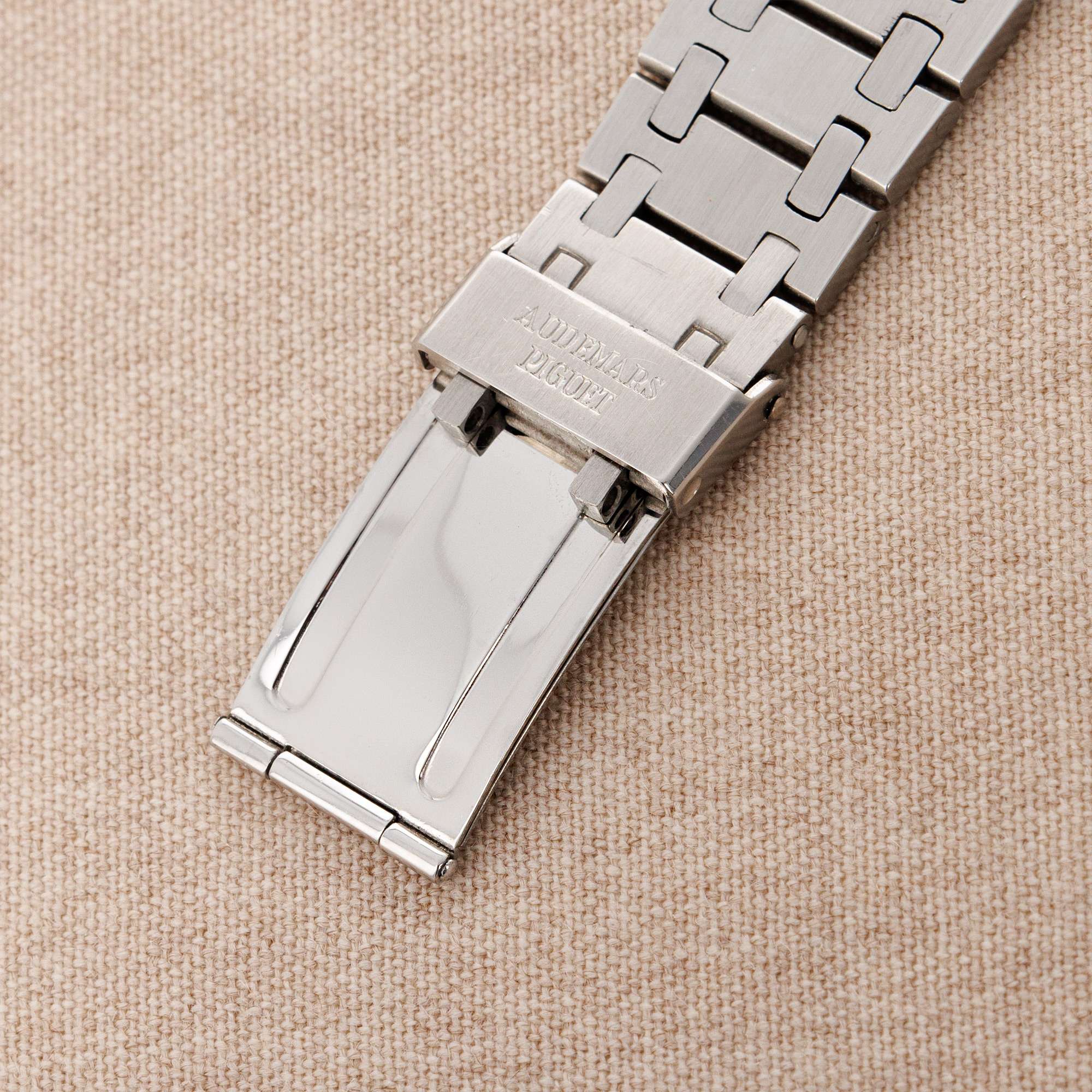 Audemars Piguet Steel Transitional Jumbo Royal Oak Ref. 5402 Rare No Serial Watch - Image 7