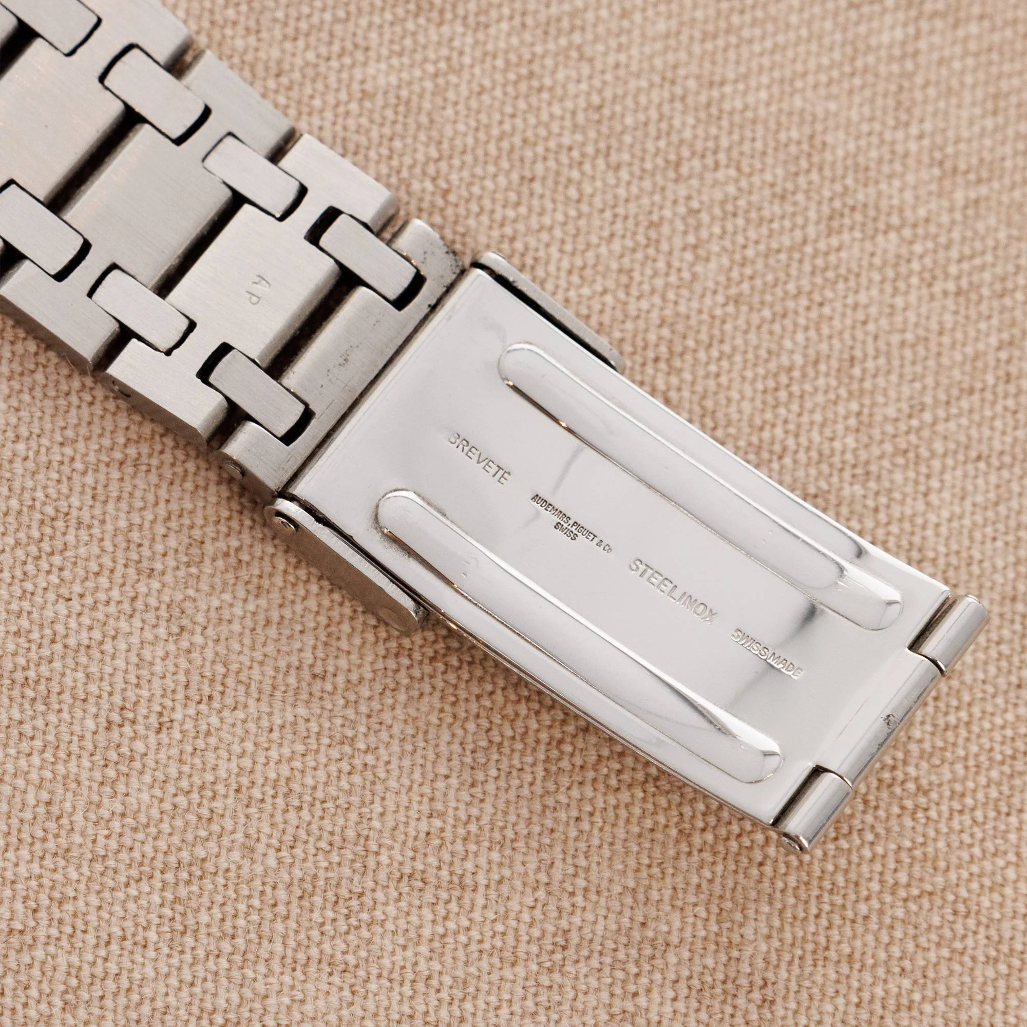 Audemars Piguet Steel Transitional Jumbo Royal Oak Ref. 5402 Rare No Serial Watch - Image 8