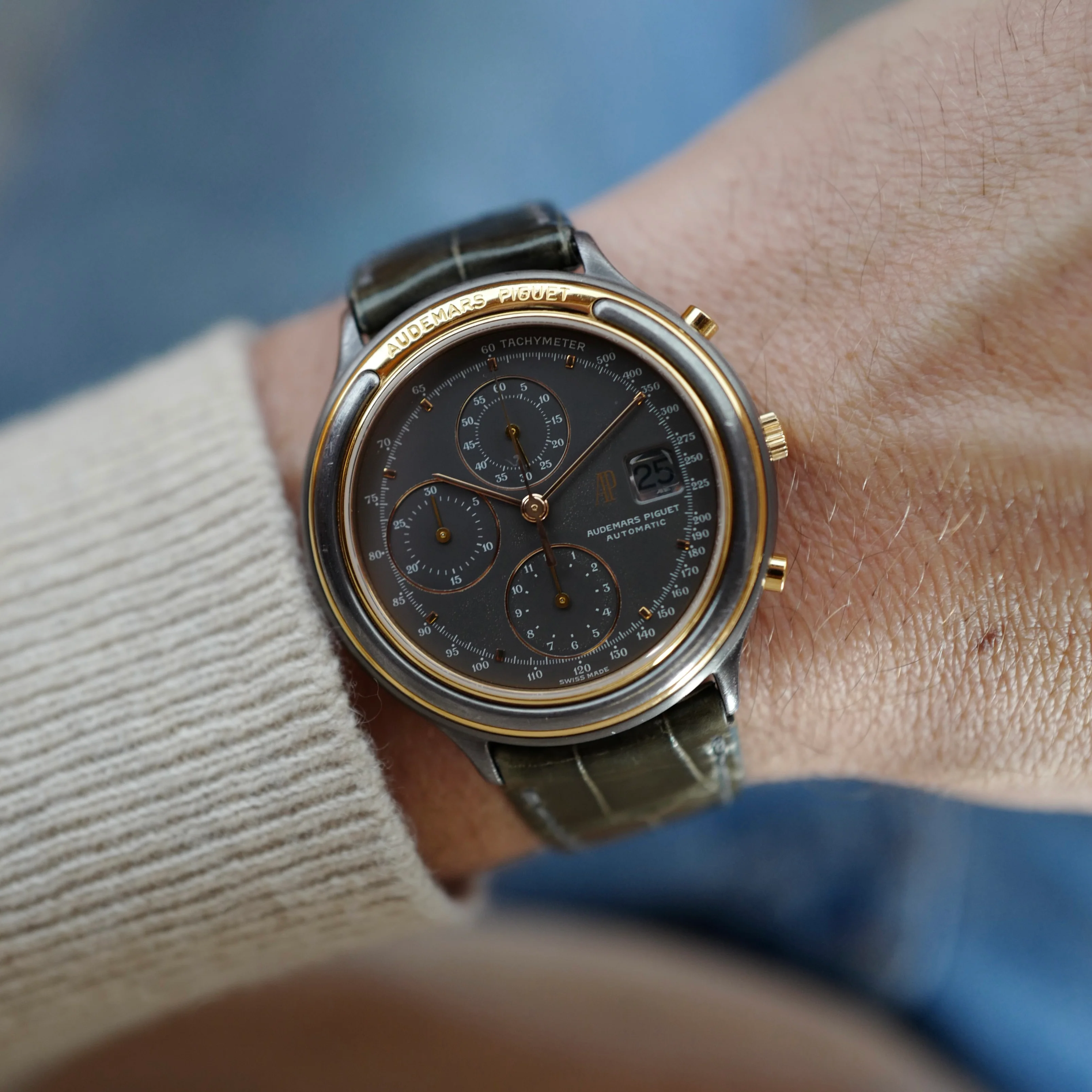 Audemars Piguet Tantalum and Rose Gold Huitieme Chrononograph 25644 - Image 9