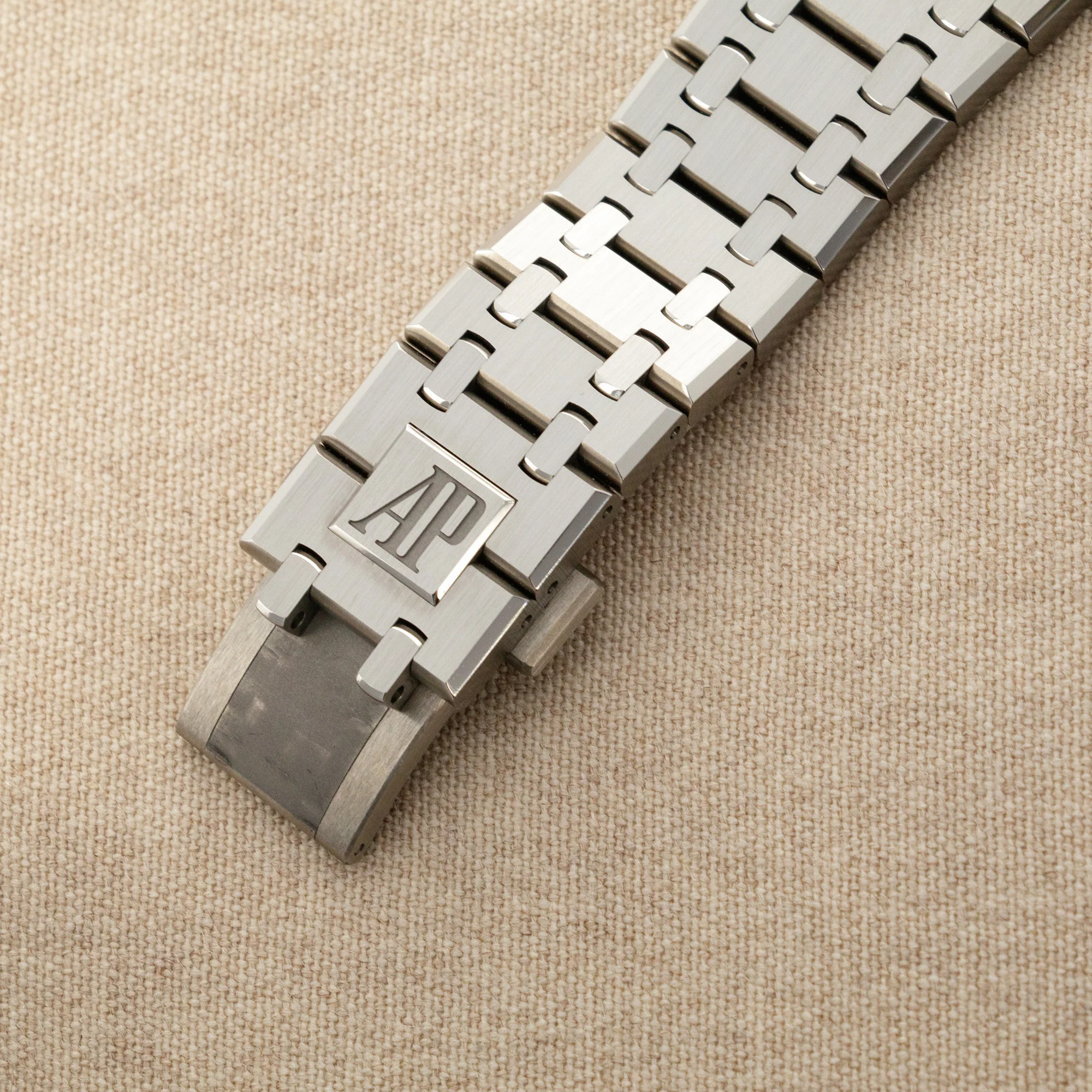 Audemars Piguet Titanium Royal Oak Quantieme Perpetual Ref. 26615 with Salmon Dial - Image 8