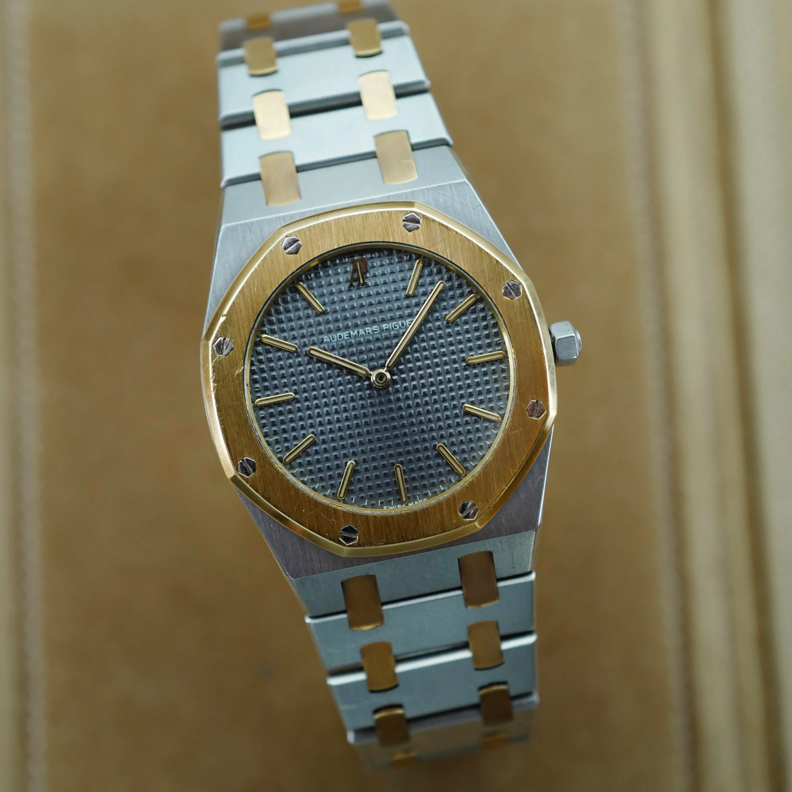 Audemars Piguet Two-Tone Royal Oak Ref. 56303 (New Arrival) - Image 7