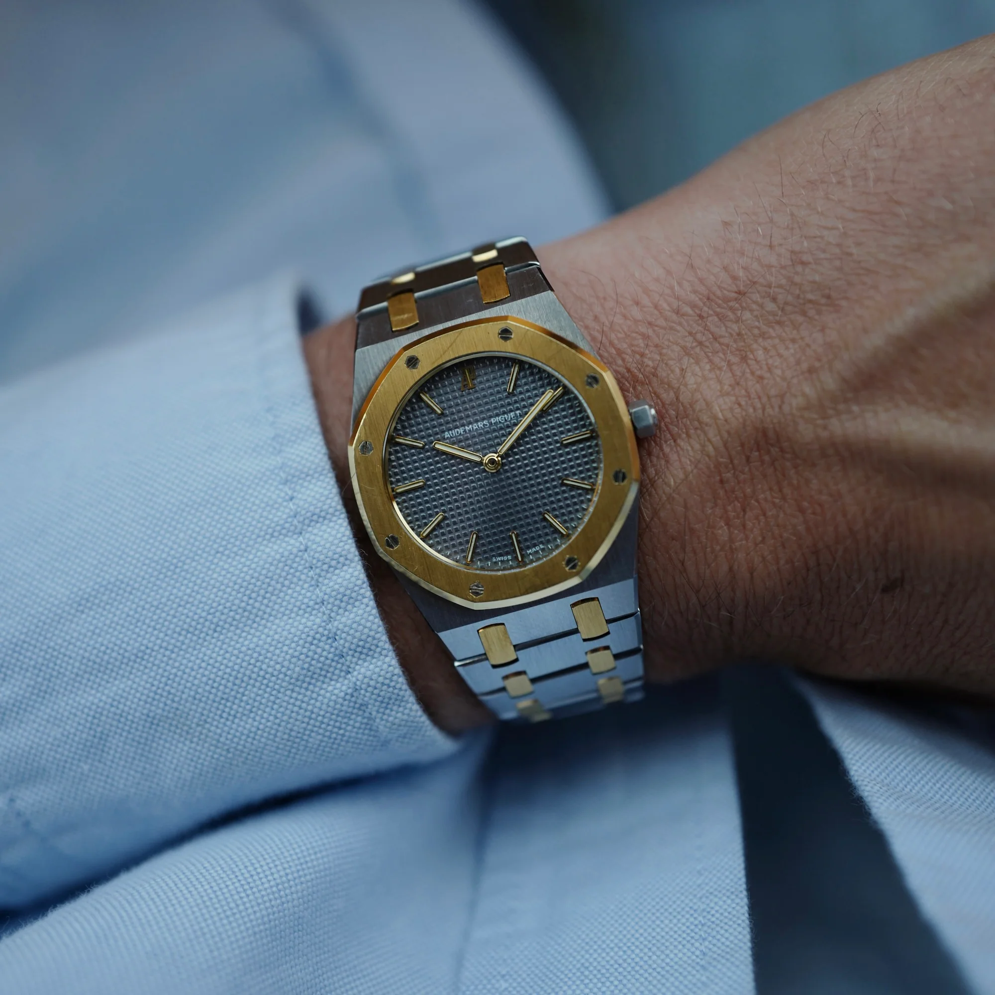 Audemars Piguet Two-Tone Royal Oak Ref. 56303 Very Nice Condition - Image 4