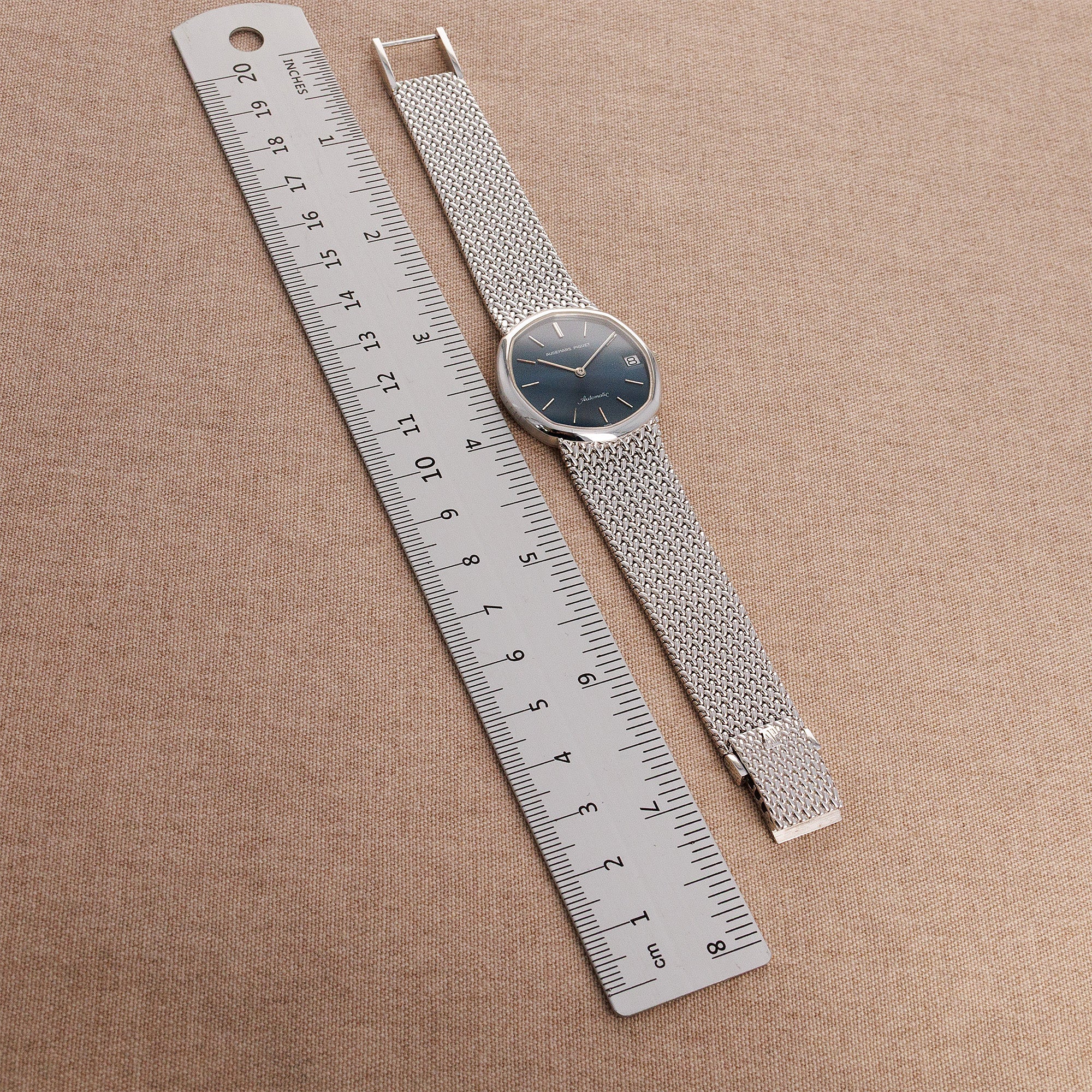 Audemars Piguet White Gold Automatic Bracelet Watch Ref. 15135 - Image 8