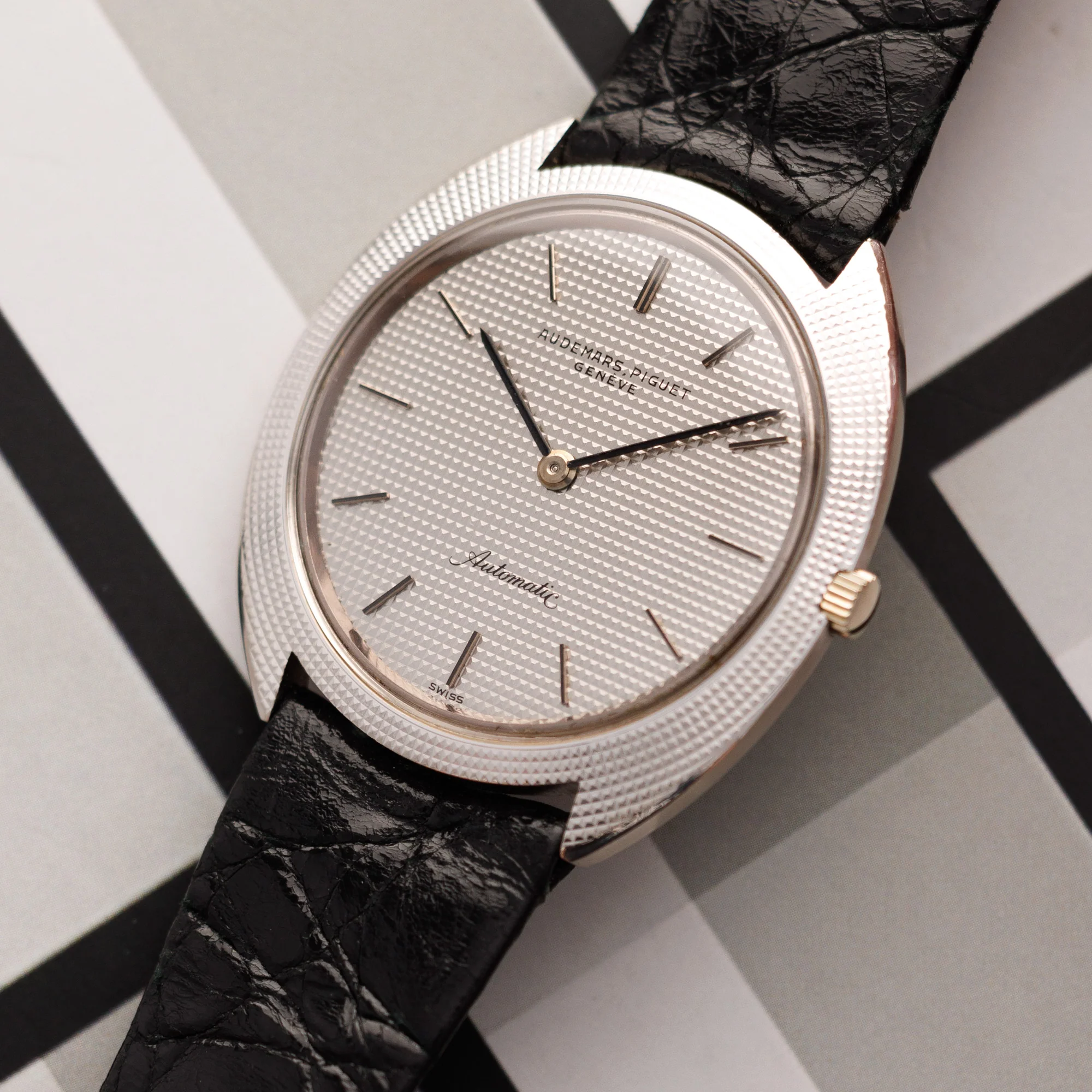 Audemars Piguet White Gold Automatic Tonneau Watch - Image 2