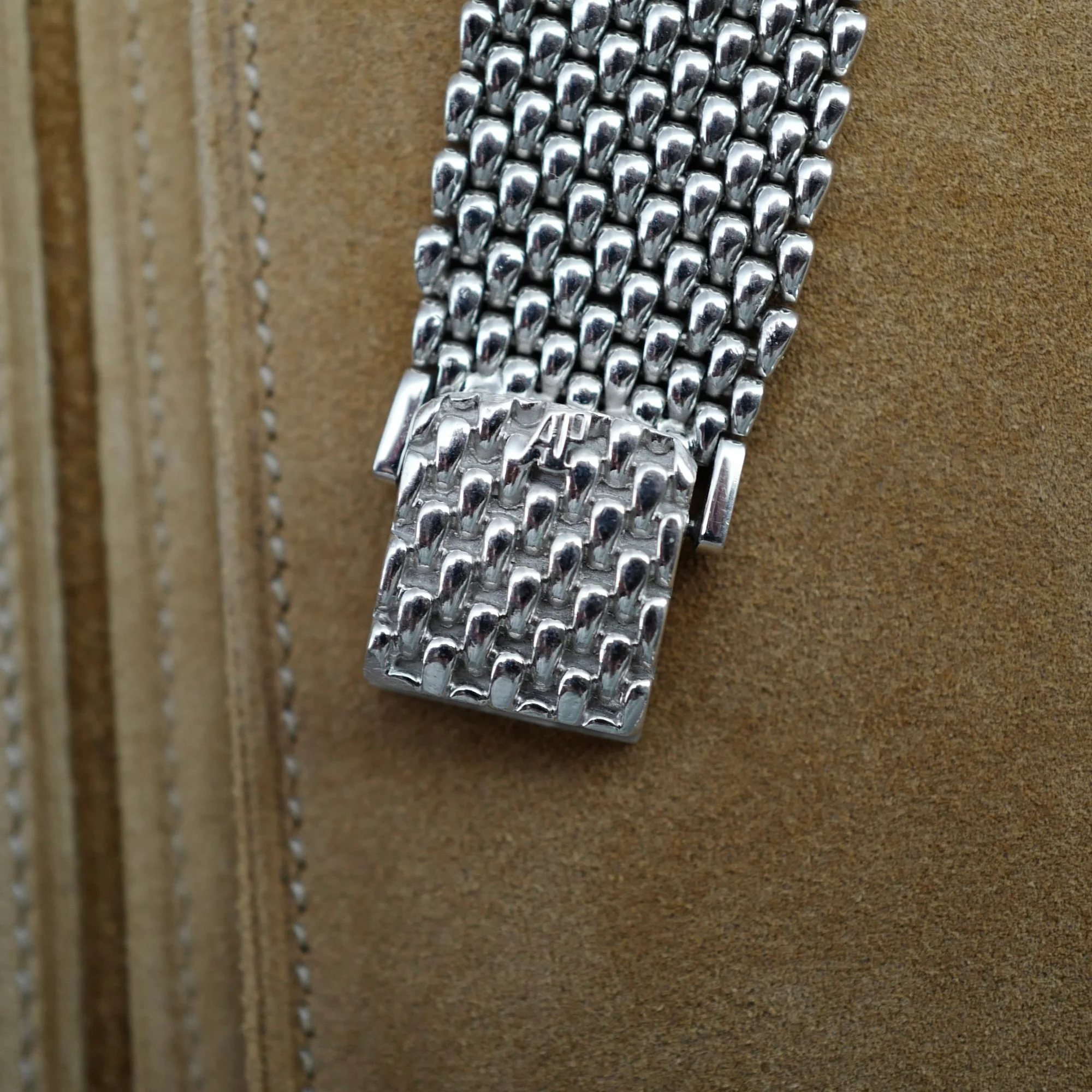Audemars Piguet White Gold Beaded Bracelet Watch with Tropical Dial - Image 6