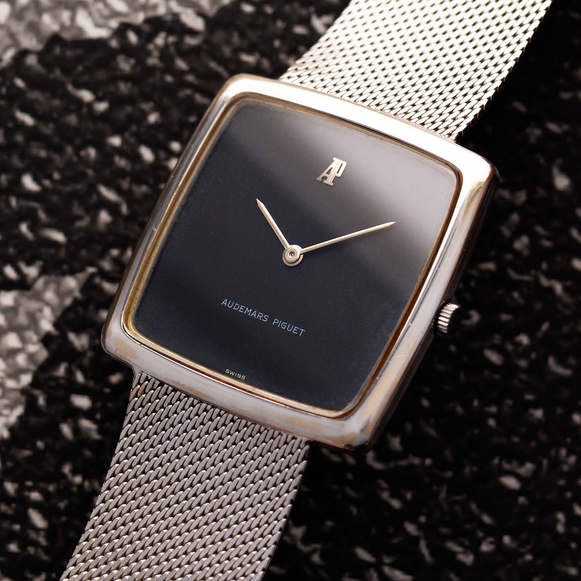 Audemars Piguet White Gold Bracelet Watch Ref. 77896 - Image 2