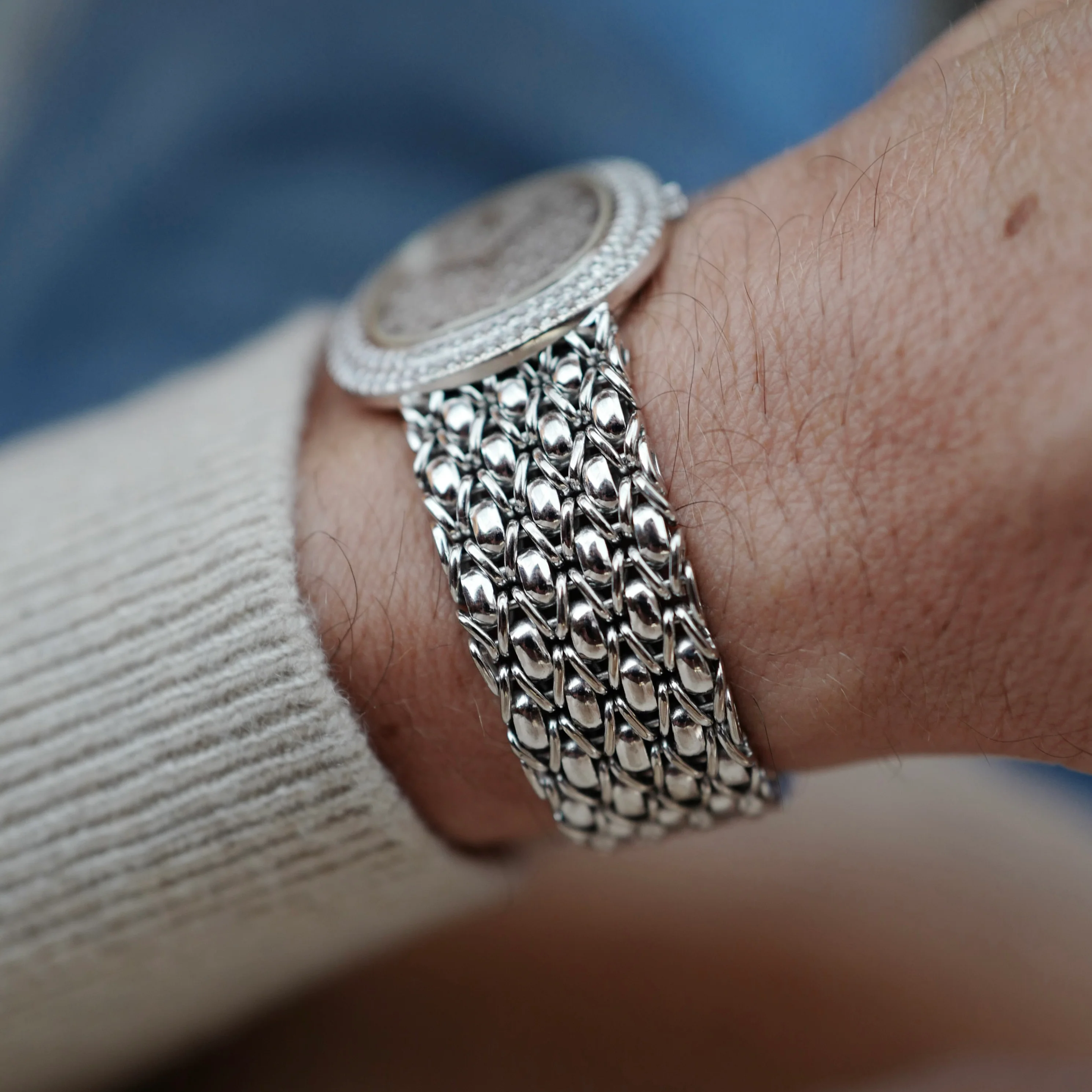 Audemars Piguet White Gold Bracelet Watch with Pave Diamond & Sapphire Dial - Image 6