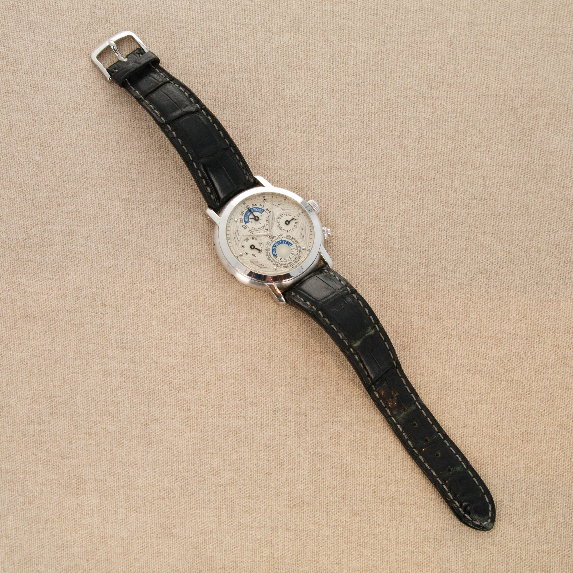 Audemars Piguet White Gold Quantieme Perpetual Metropolis Anniversary Edition Ref. 25962 - Image 4
