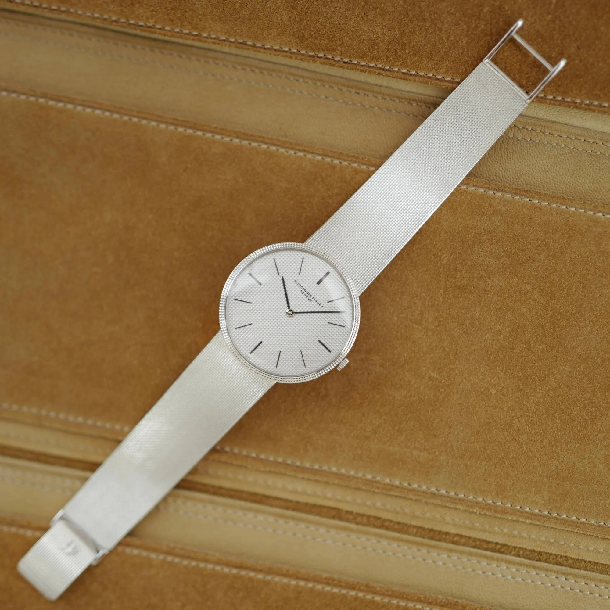 Audemars Piguet White Gold Round Watch Ref. 5266 - Image 3