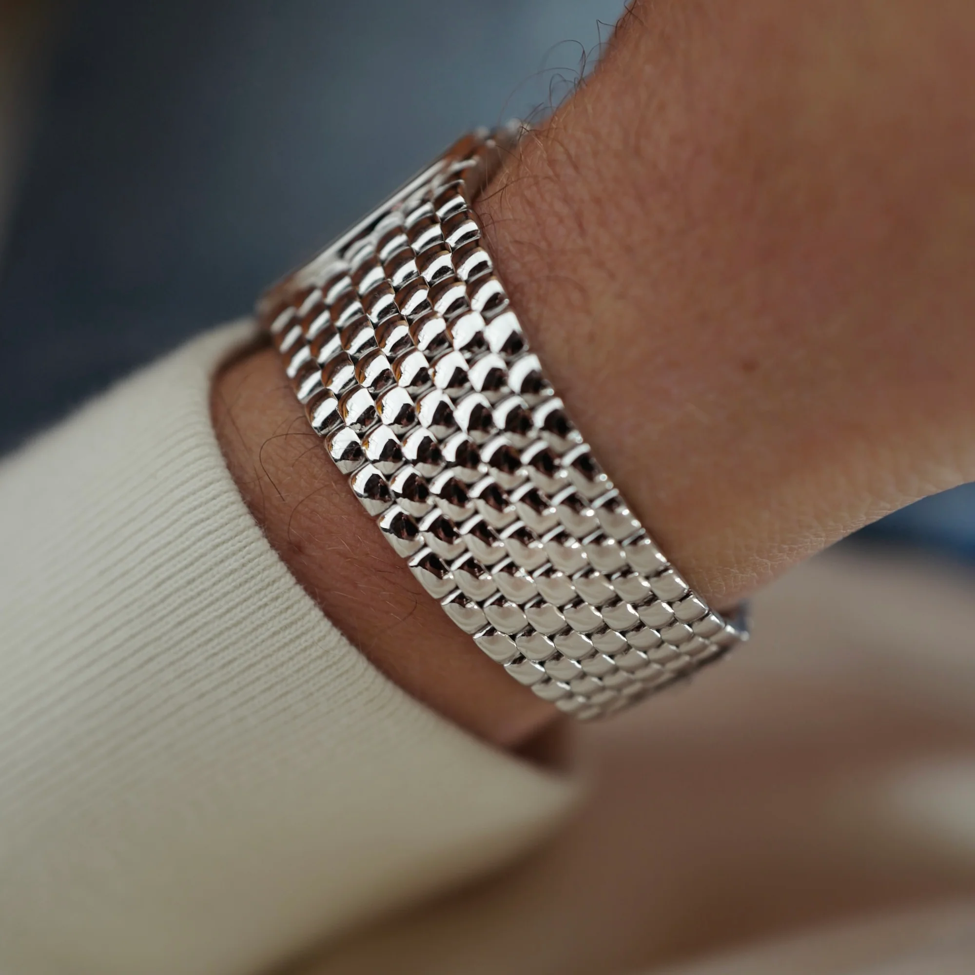 Audemars Piguet White Gold Round Watch with Beaded Bracelet and Pave Diamond and Sapphire Dial (New Arrival) - Image 4