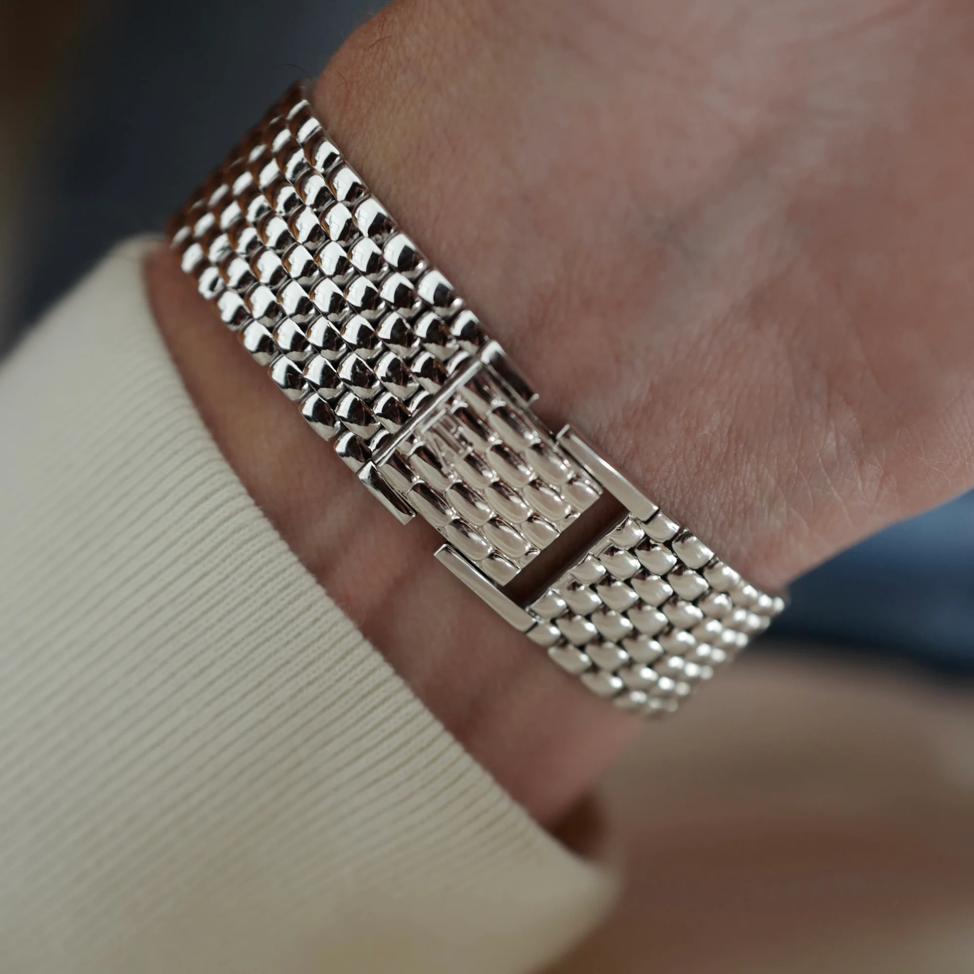 Audemars Piguet White Gold Round Watch with Beaded Bracelet and Pave Diamond and Sapphire Dial (New Arrival) - Image 9