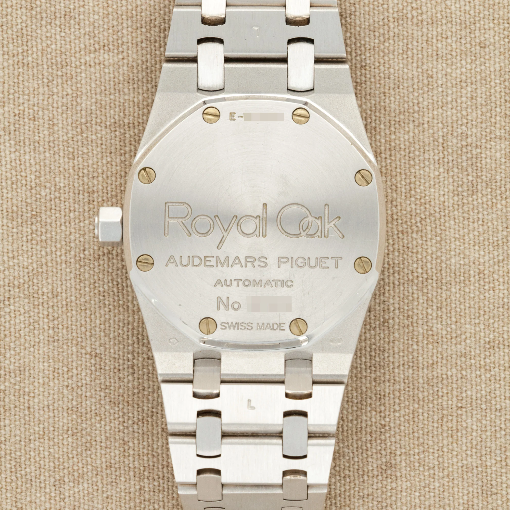 Audemars Piguet White Gold Royal Oak Ref. 15054 with Diamond and Emerald Dial - Image 5
