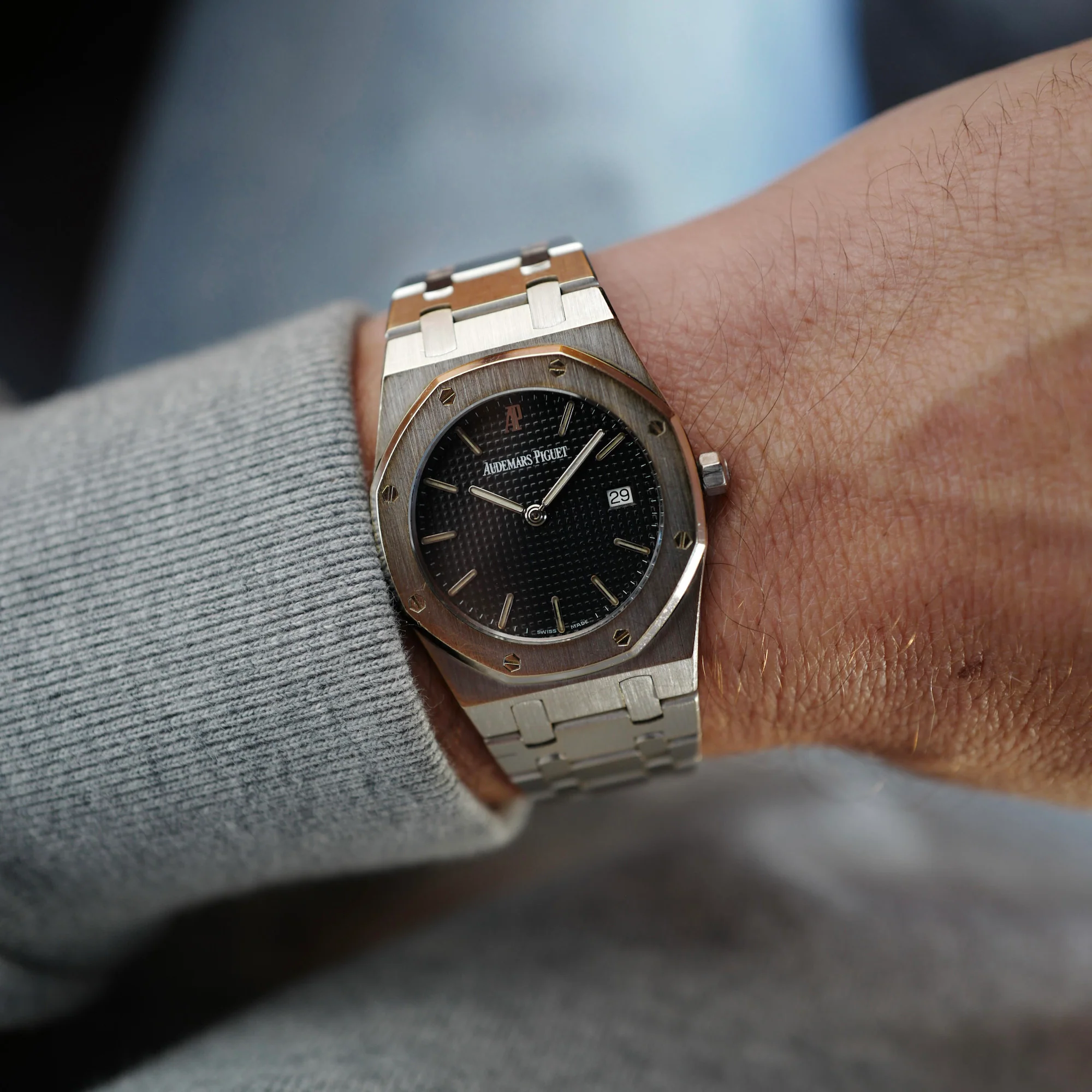 Audemars Piguet White Gold Royal Oak Ref. 56175 - Image 3