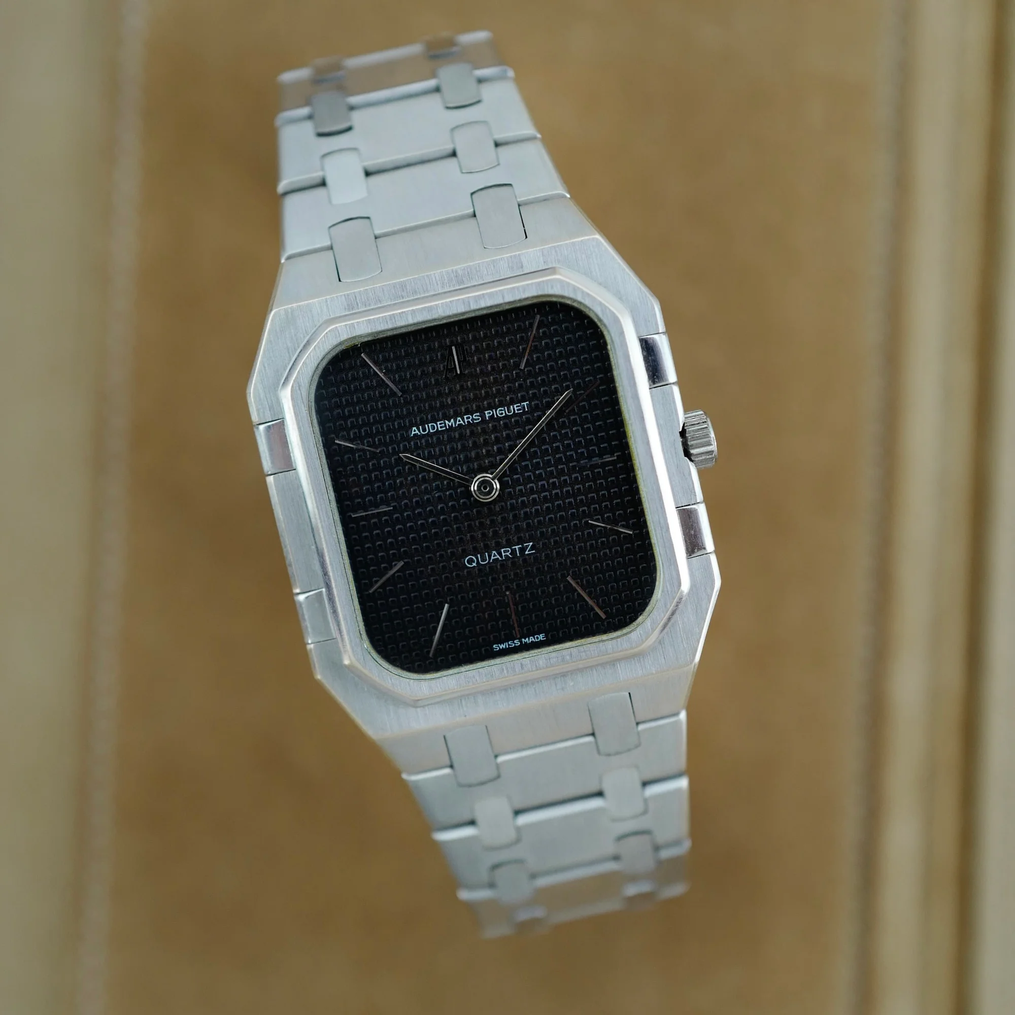 Audemars Piguet White Gold Royal Oak Watch Ref. 6005 - Image 5