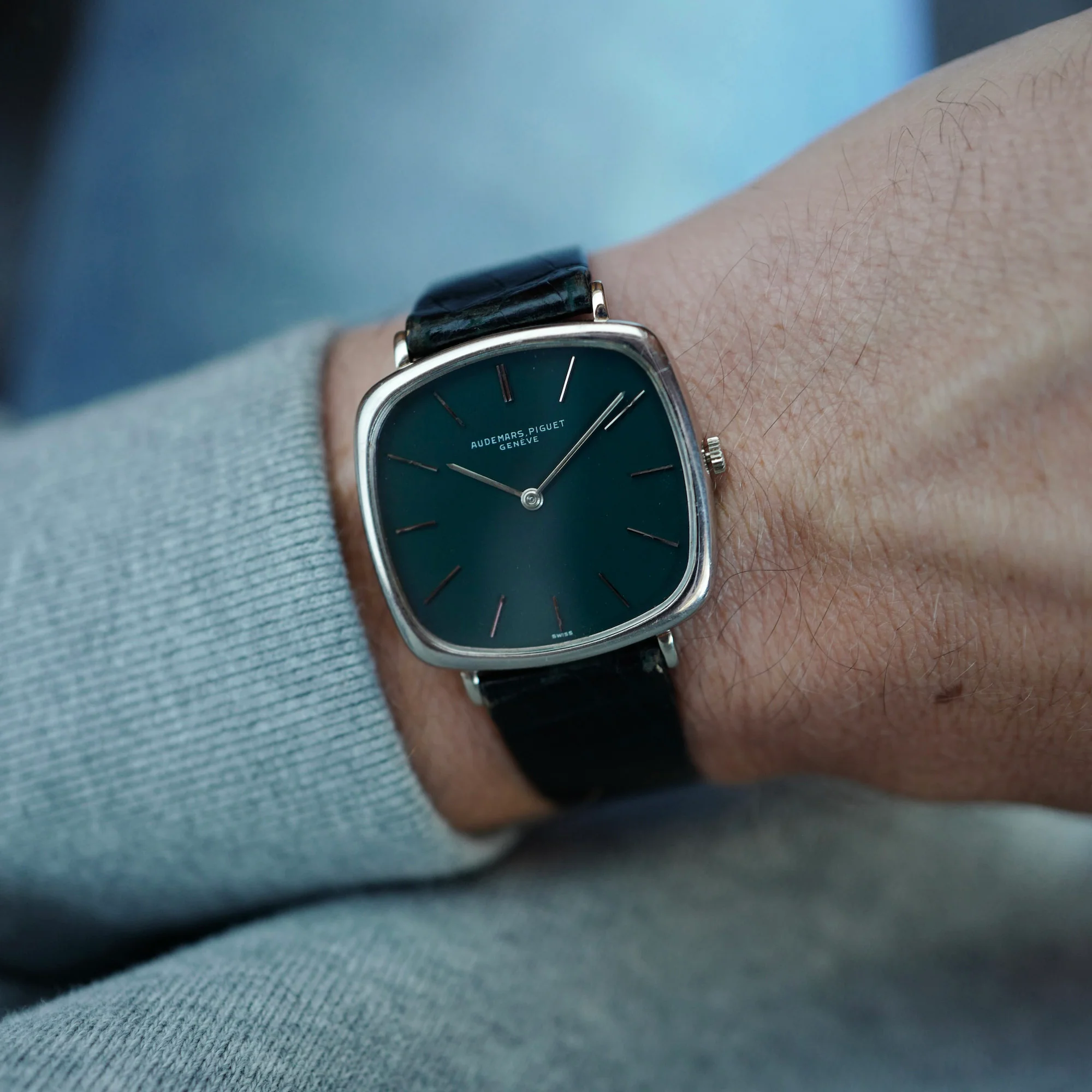 Audemars Piguet White Gold TV Shaped Watch - Image 3