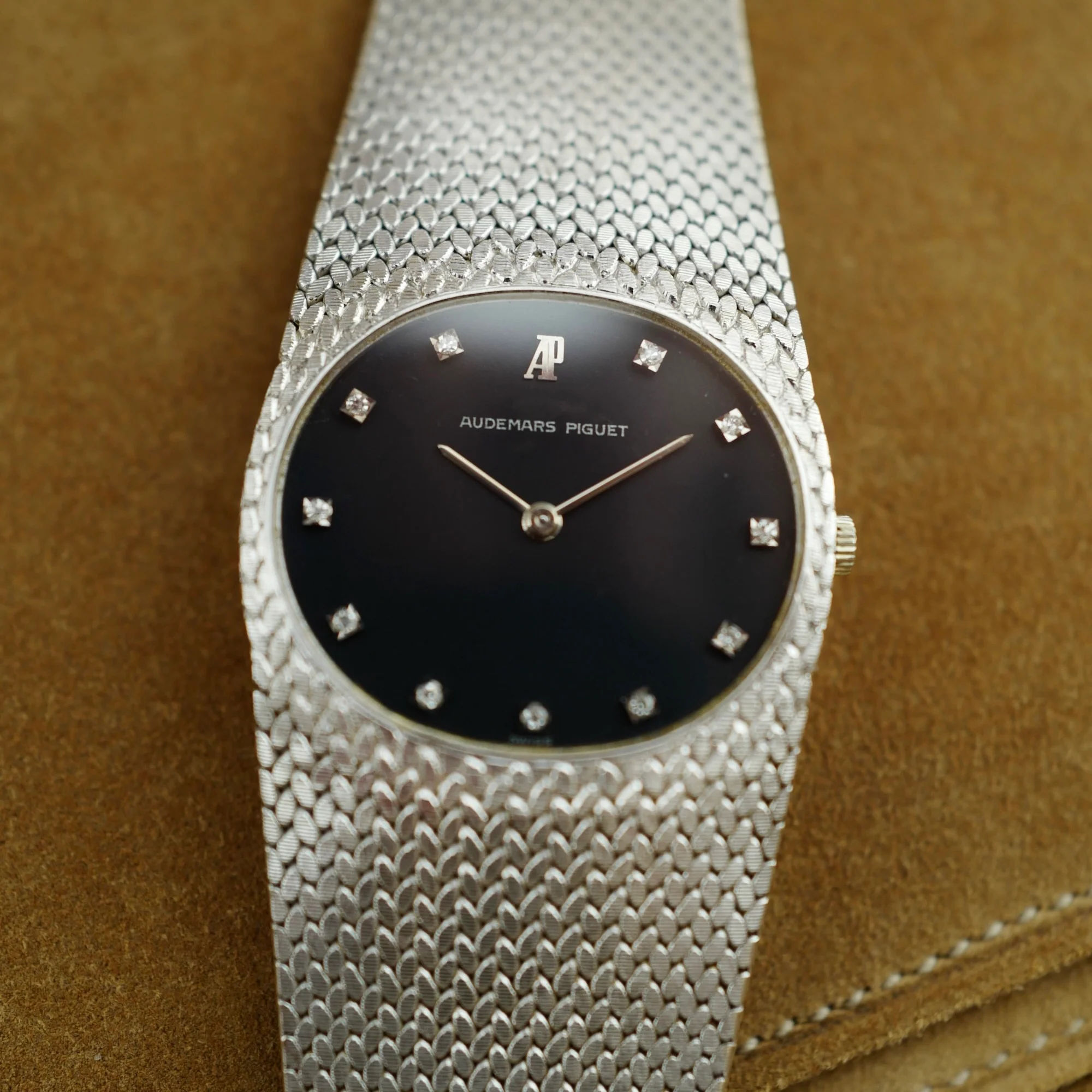 Audemars Piguet White Gold Vintage Oval Watch - Image 3