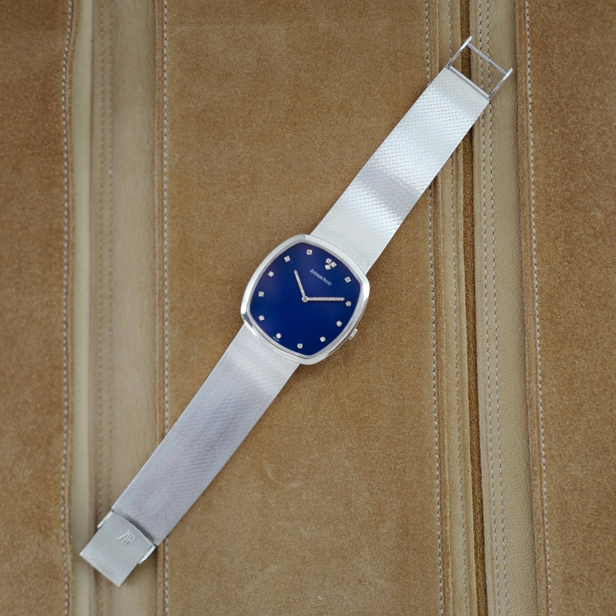 Audemars Piguet White Gold Watch Ref. 5436 with Rare Vibrant Blue Dial - Image 4