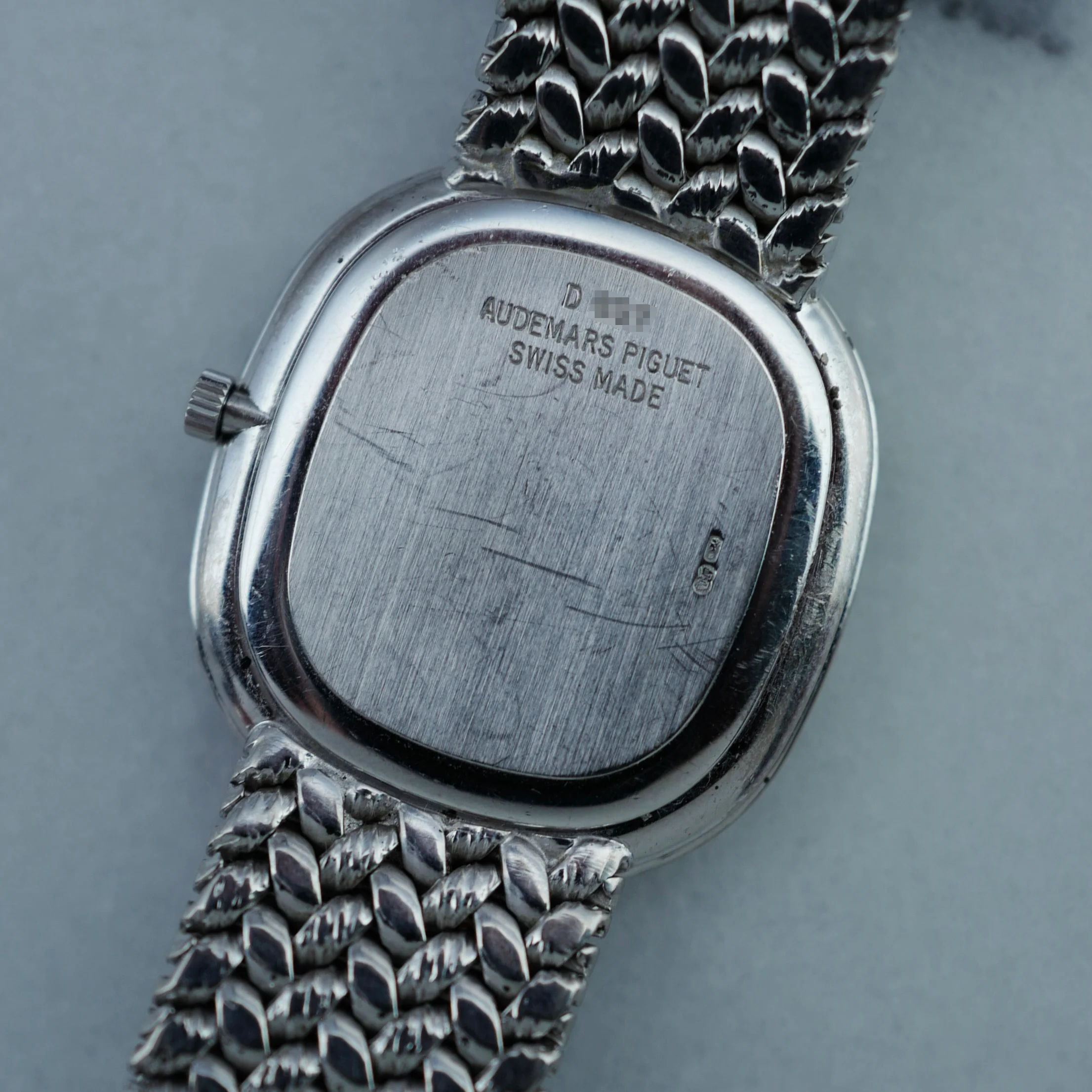 Audemars Piguet White Gold Watch with Pave Diamonds and Emeralds - Image 4