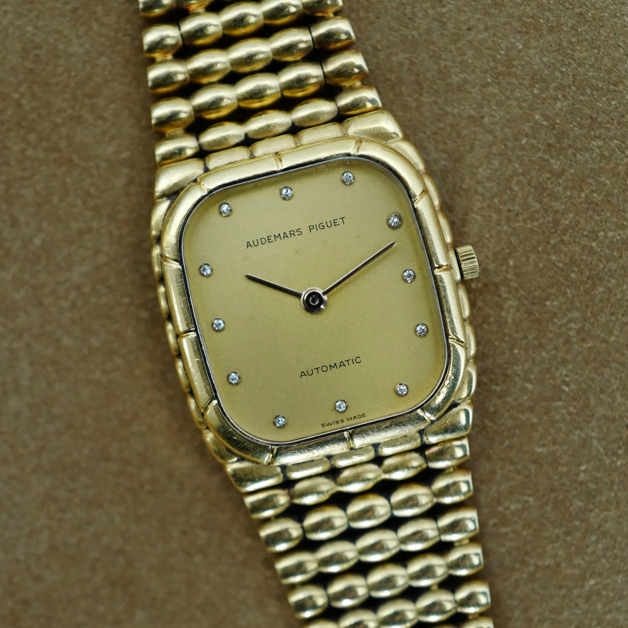 Audemars Piguet Yellow Gold Automatic Bamboo Bullet Bracelet Watch - Image 4