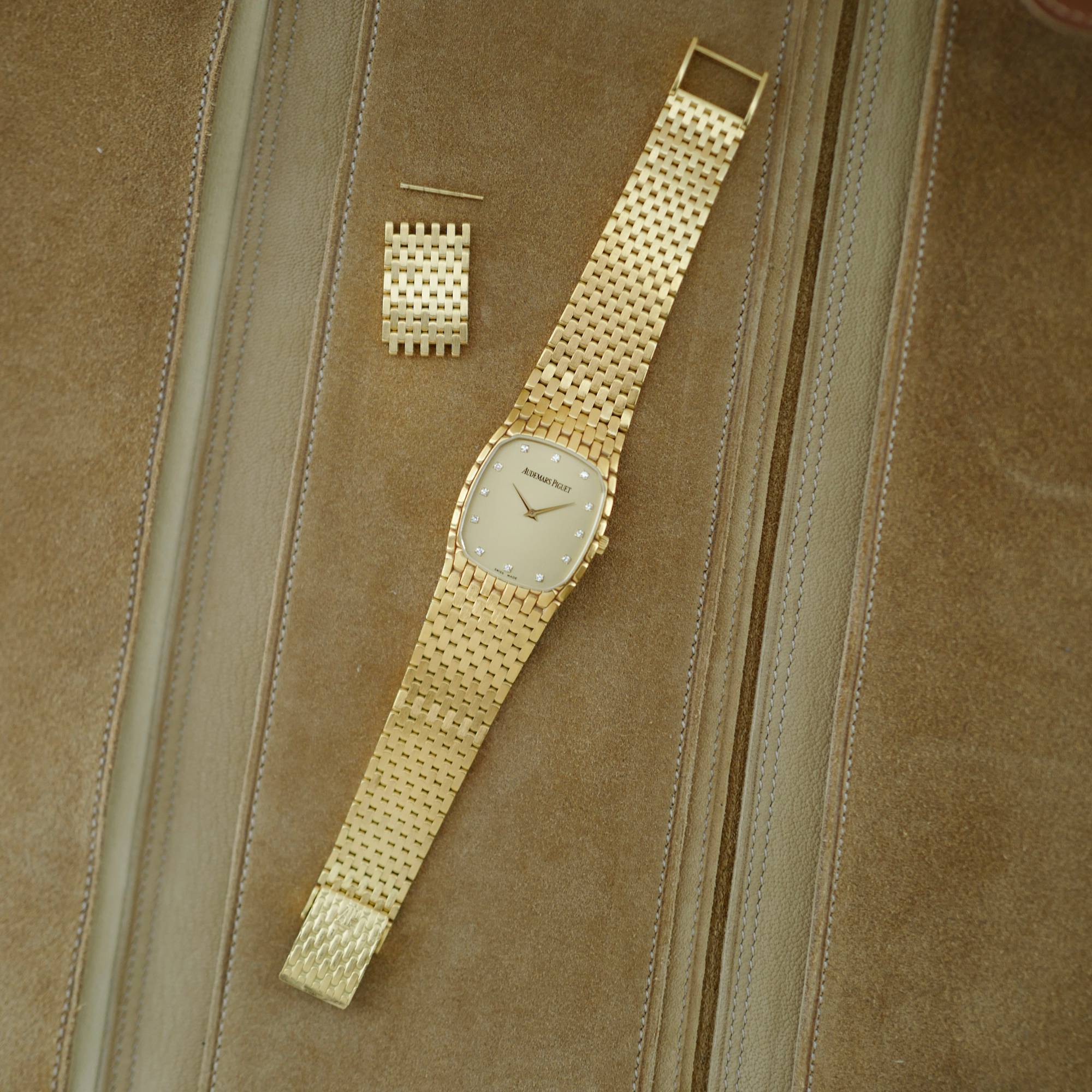 Audemars Piguet Yellow Gold Bracelet Watch - Image 7