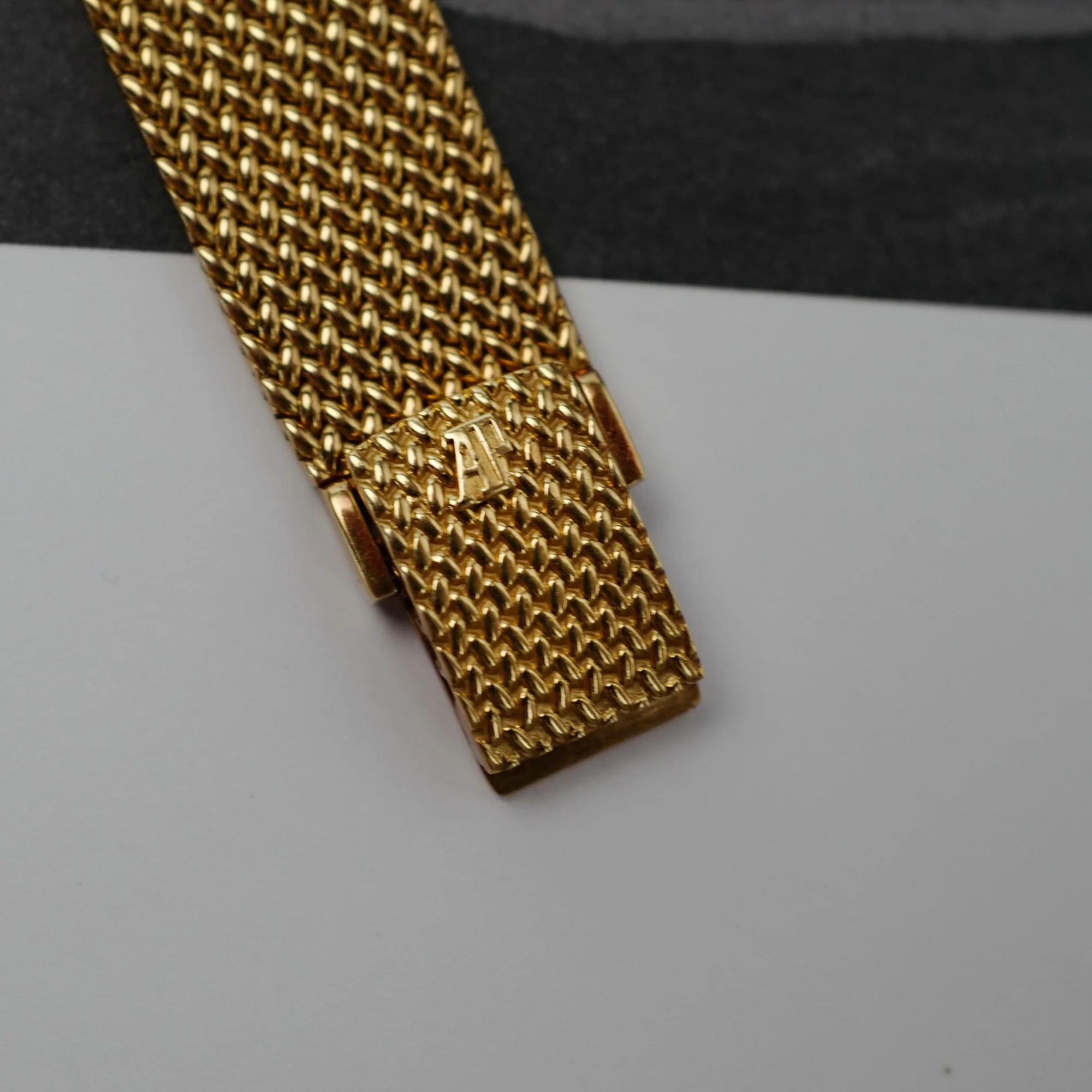 Audemars Piguet Yellow Gold Bracelet Watch Ref. 4109 - Image 5