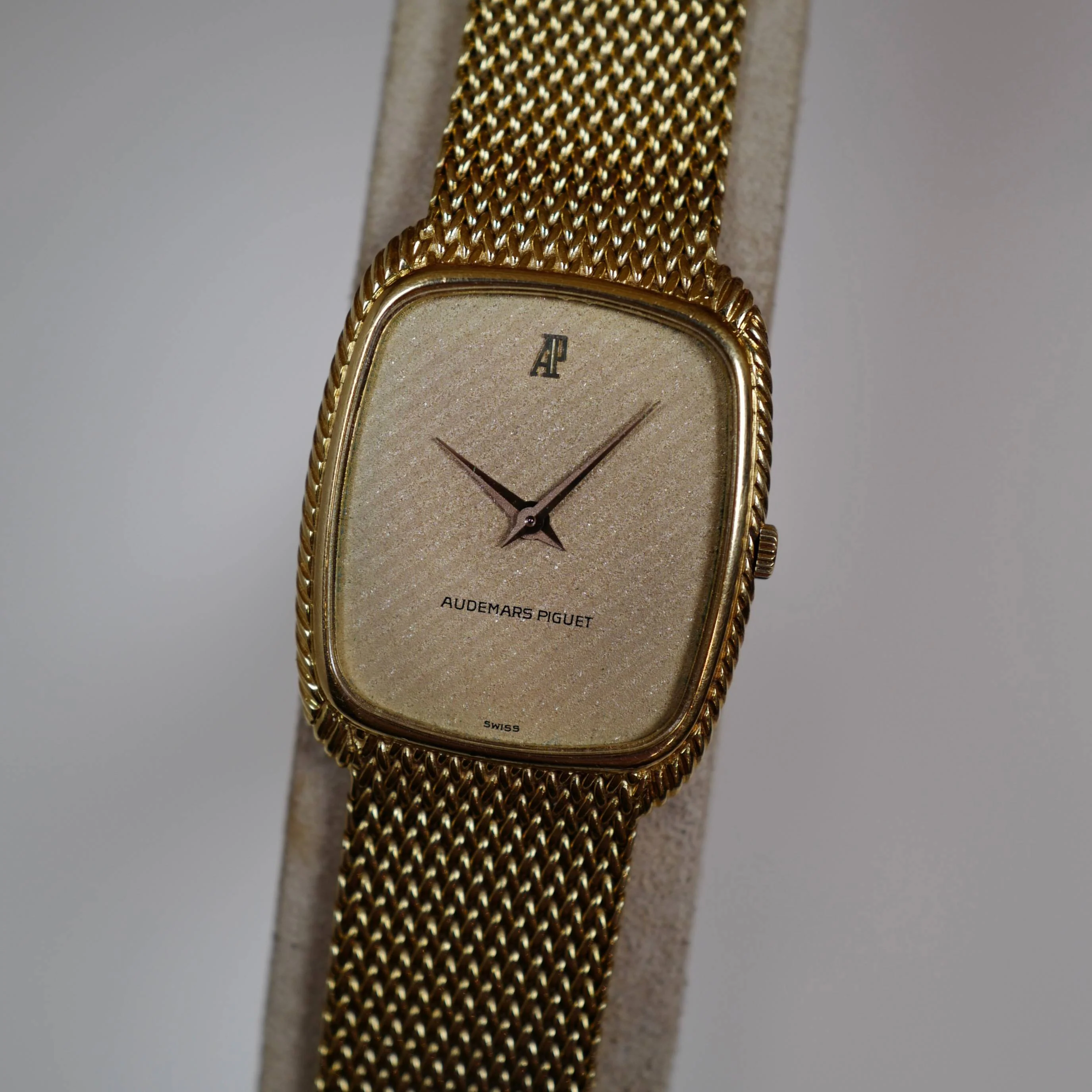 Audemars Piguet Yellow Gold Bracelet Watch with Rare Striped Dial - Image 2