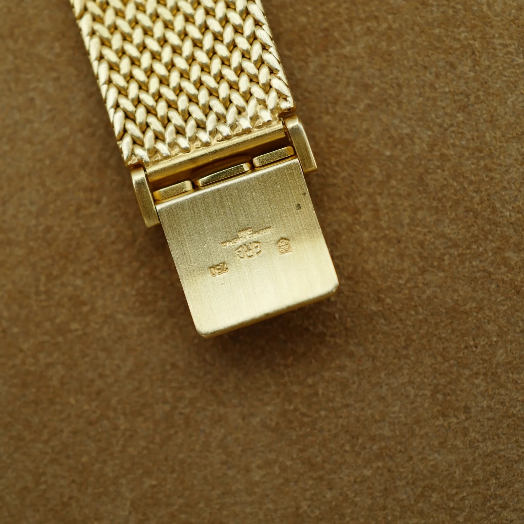 Audemars Piguet Yellow Gold Cobra-Style Bracelet Watch - Image 8