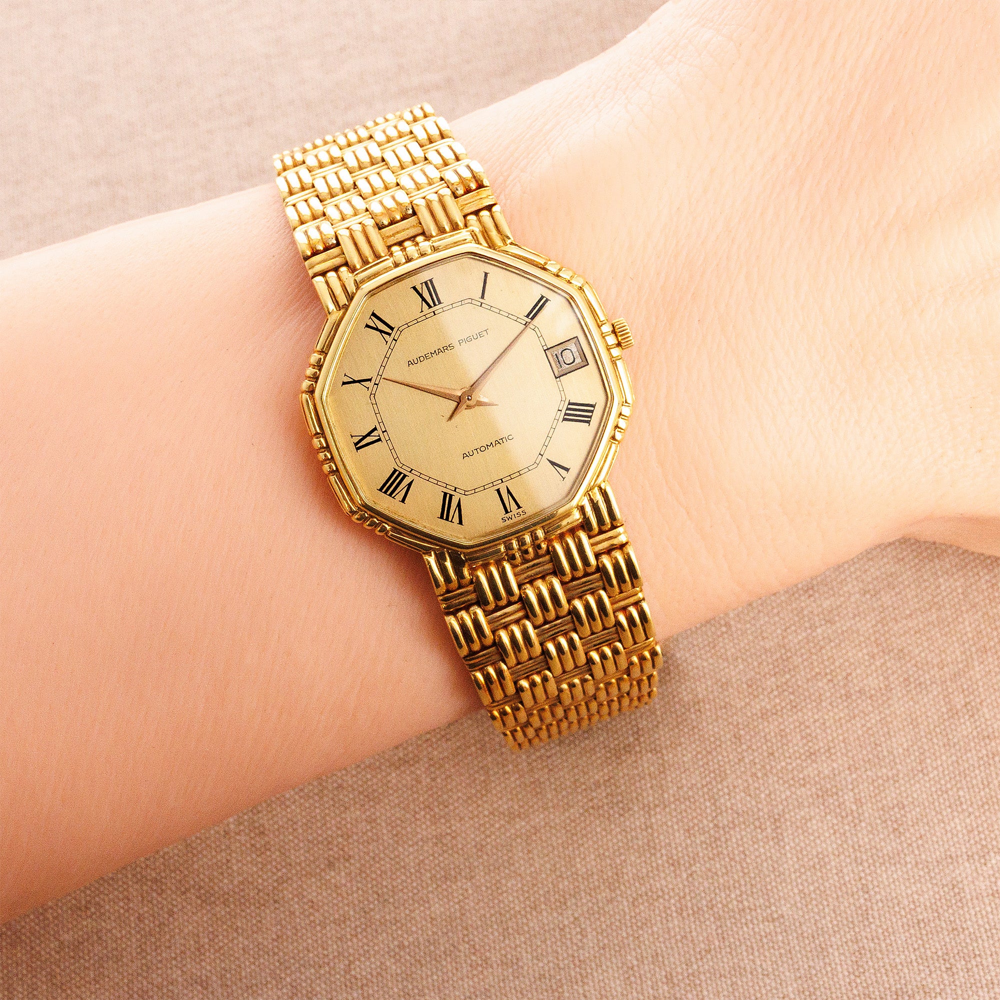 Audemars Piguet Yellow Gold Octagonal Automatic Watch - Image 6