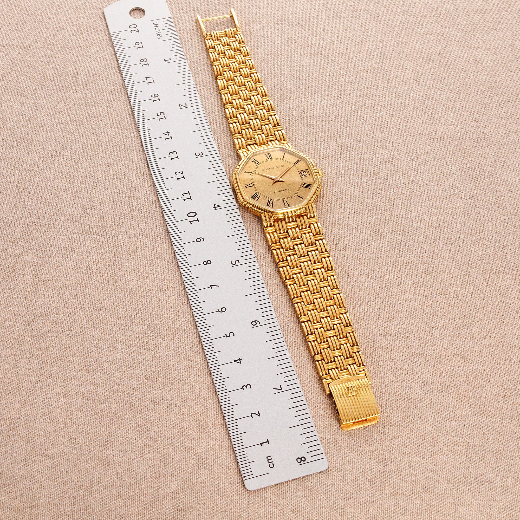 Audemars Piguet Yellow Gold Octagonal Automatic Watch - Image 7
