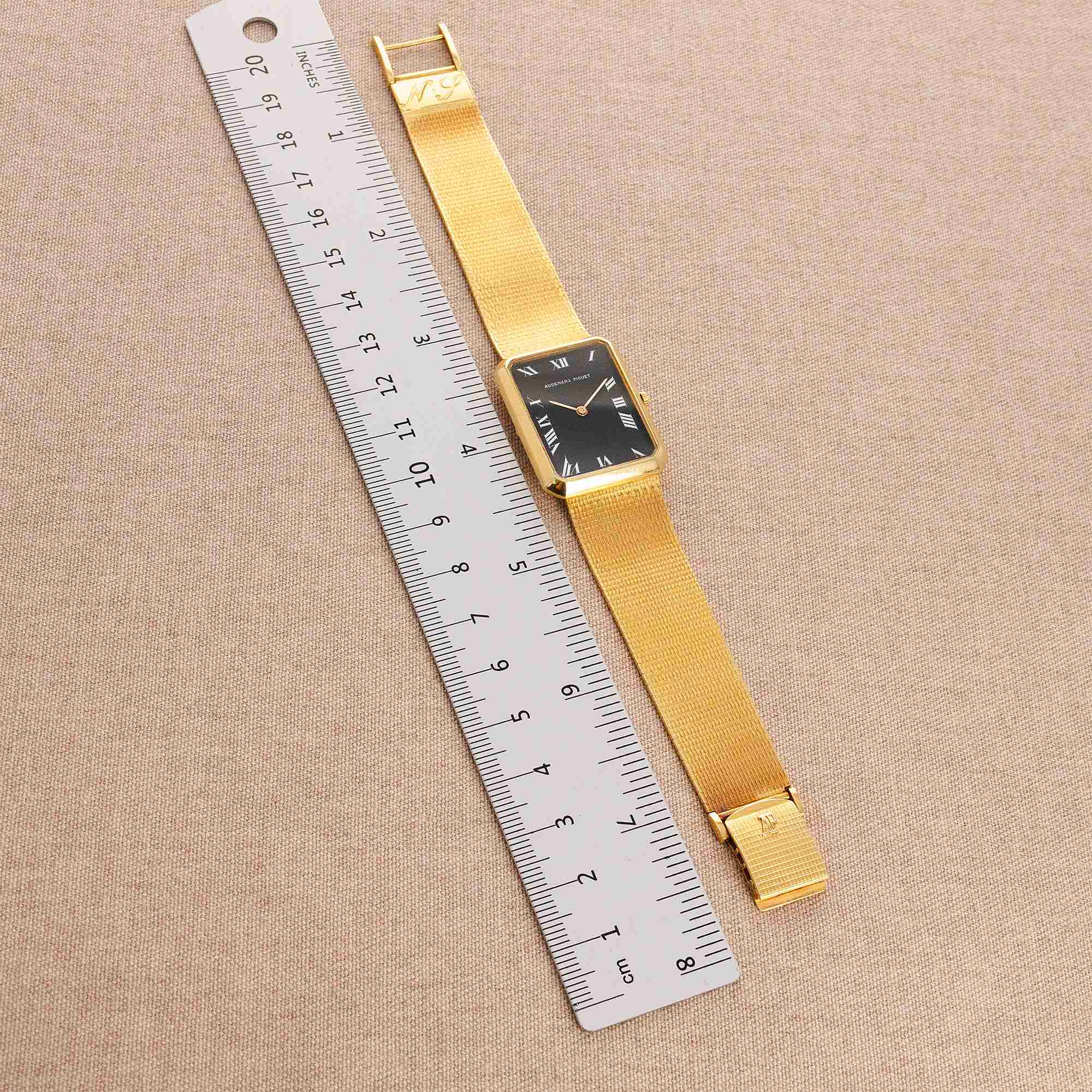 Audemars Piguet Yellow Gold Rectangular Bracelet Watch - Image 7