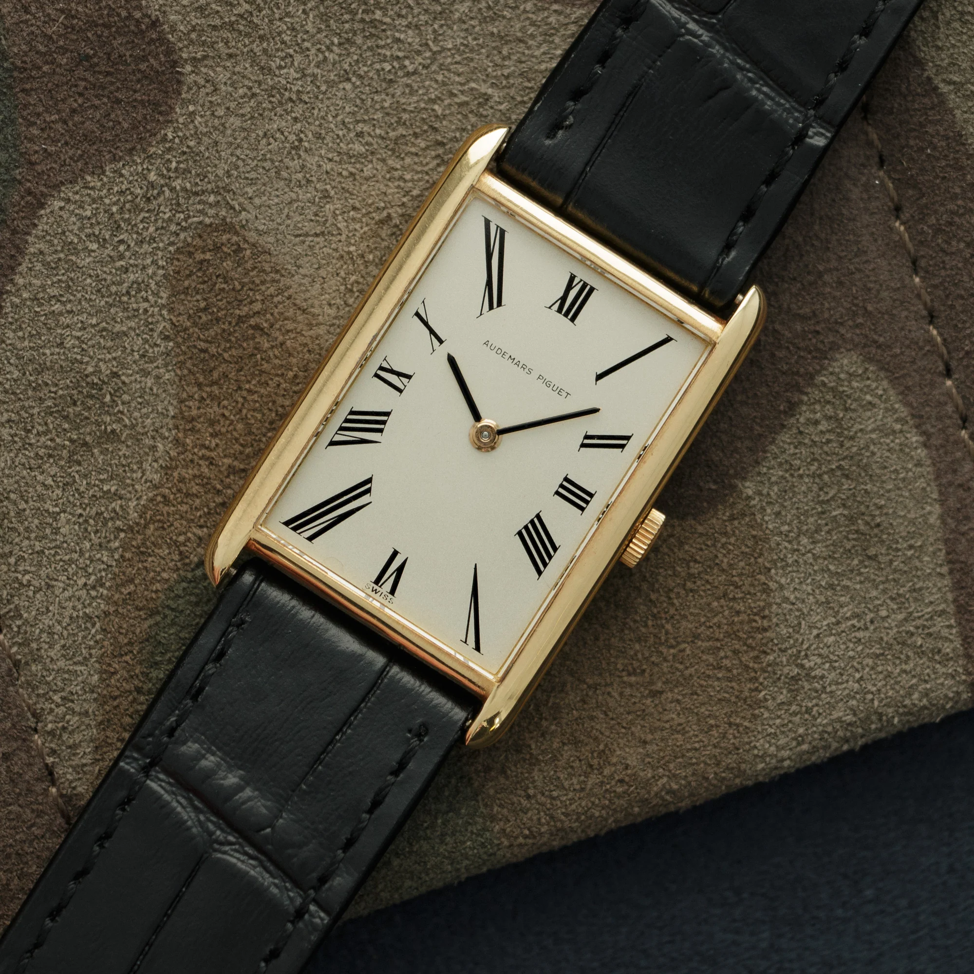 Audemars Piguet Yellow Gold Rectangular Strap Watch - Image 2