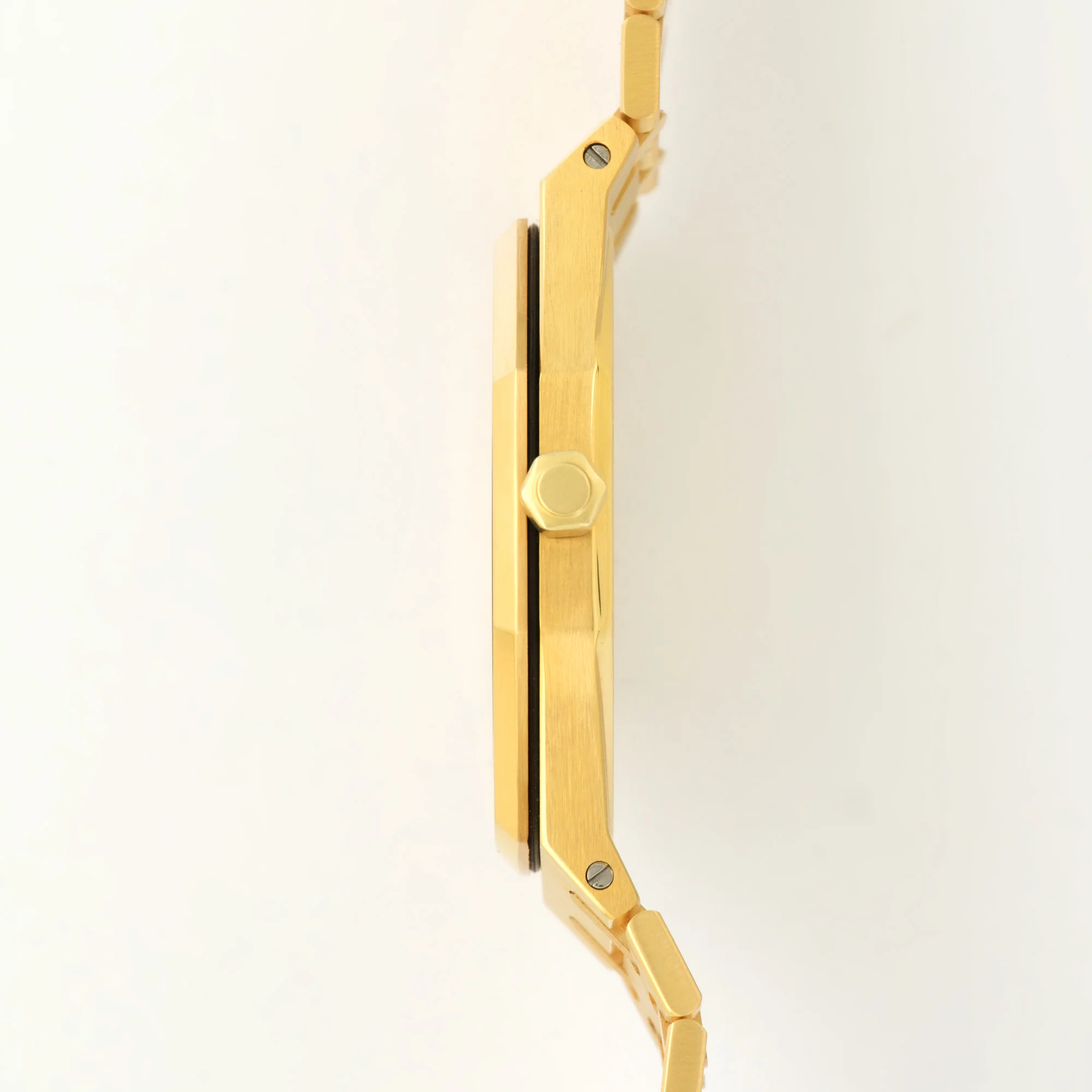 Audemars Piguet Yellow Gold Royal Oak Jumbo Ref. 5402 - Image 3