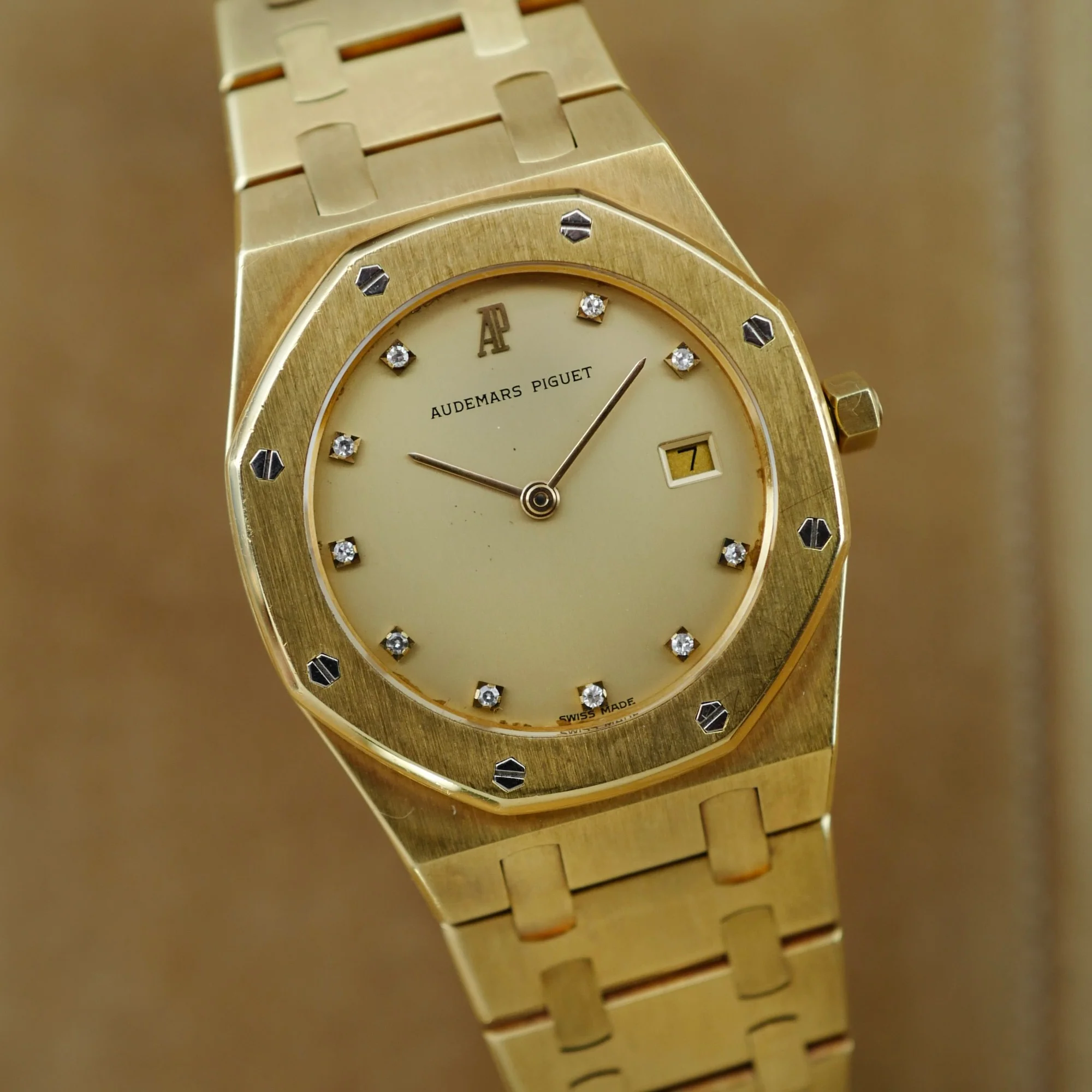 Audemars Piguet Yellow Gold Royal Oak Ref. 56175 - Image 2
