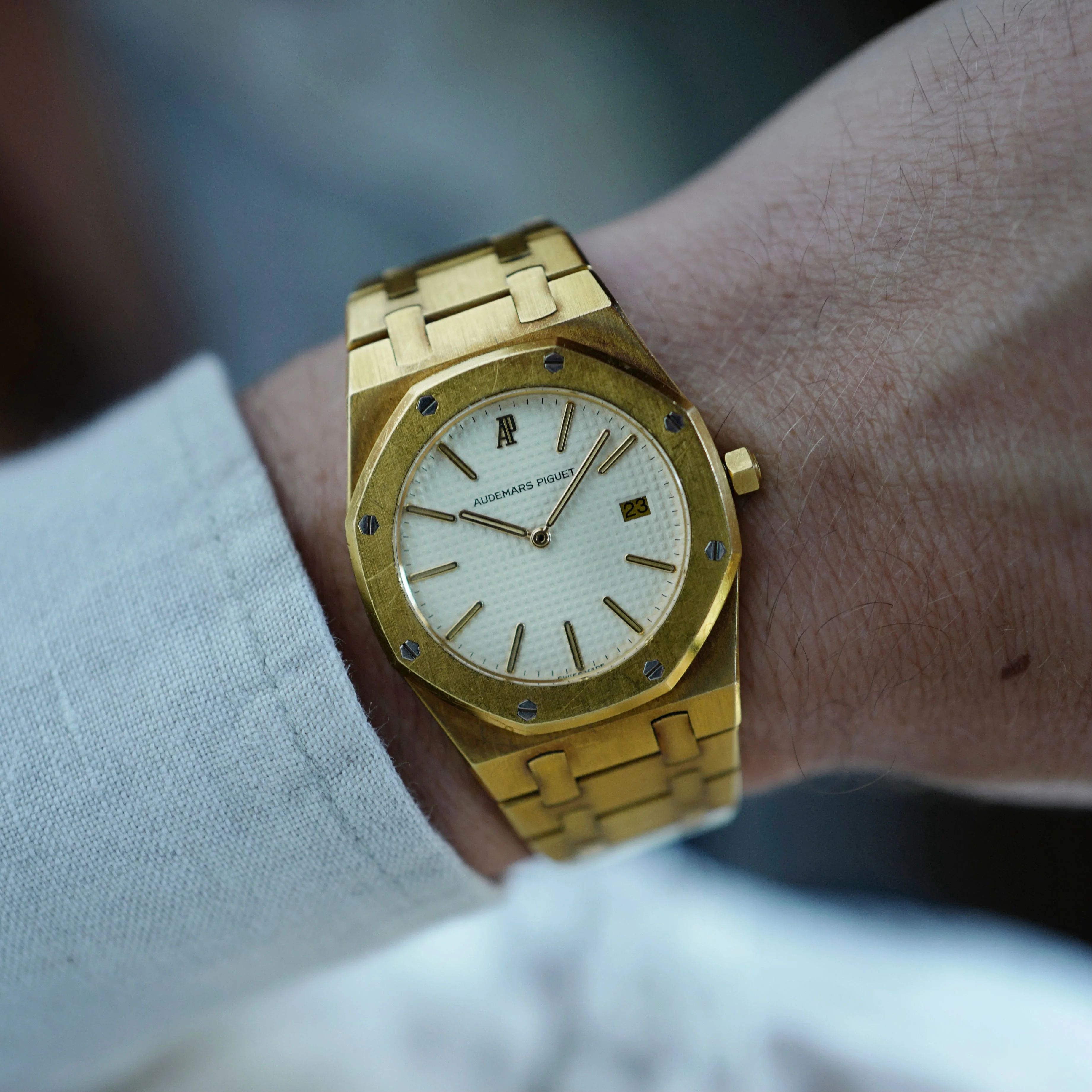 Audemars Piguet Yellow Gold Royal Oak Ref. 56175BA - Image 4