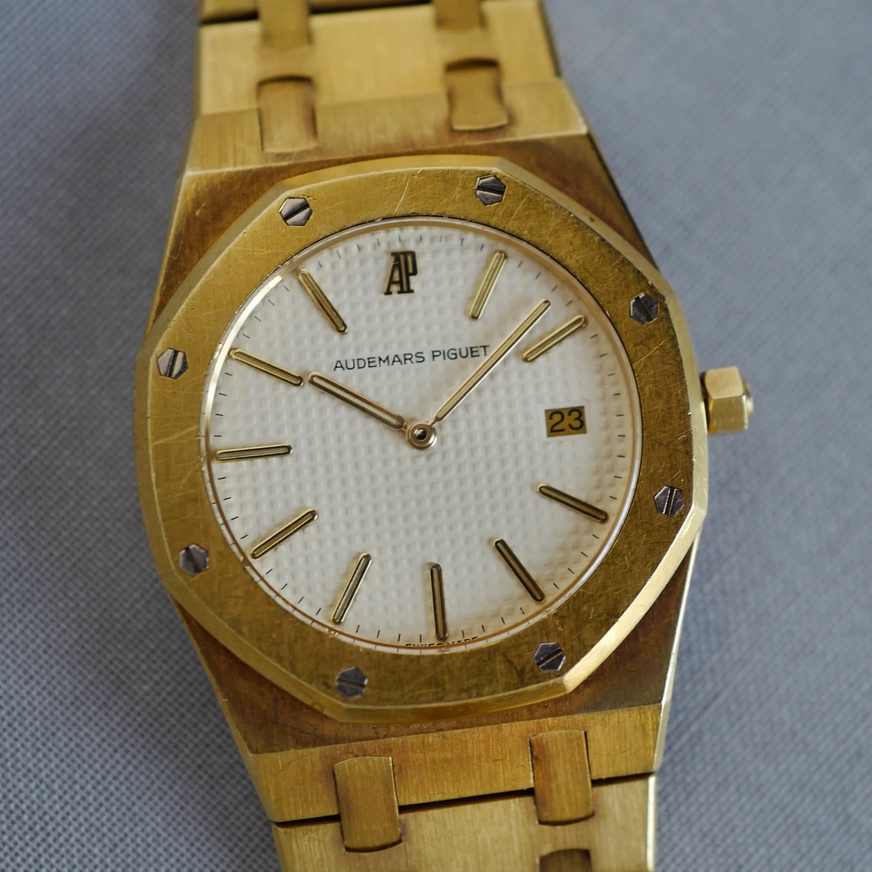 Audemars Piguet Yellow Gold Royal Oak Ref. 56175BA - Image 6