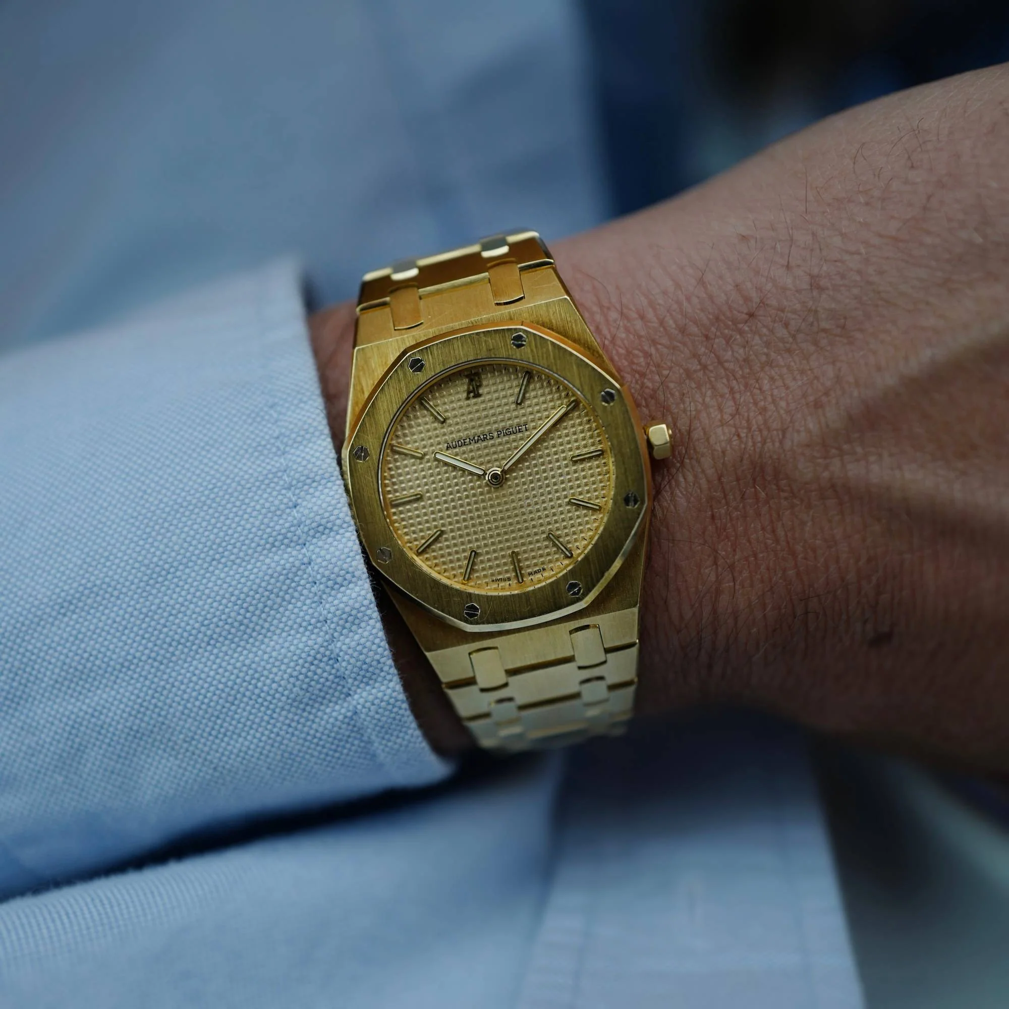 Audemars Piguet Yellow Gold Royal Oak Ref. 56303 - Image 5