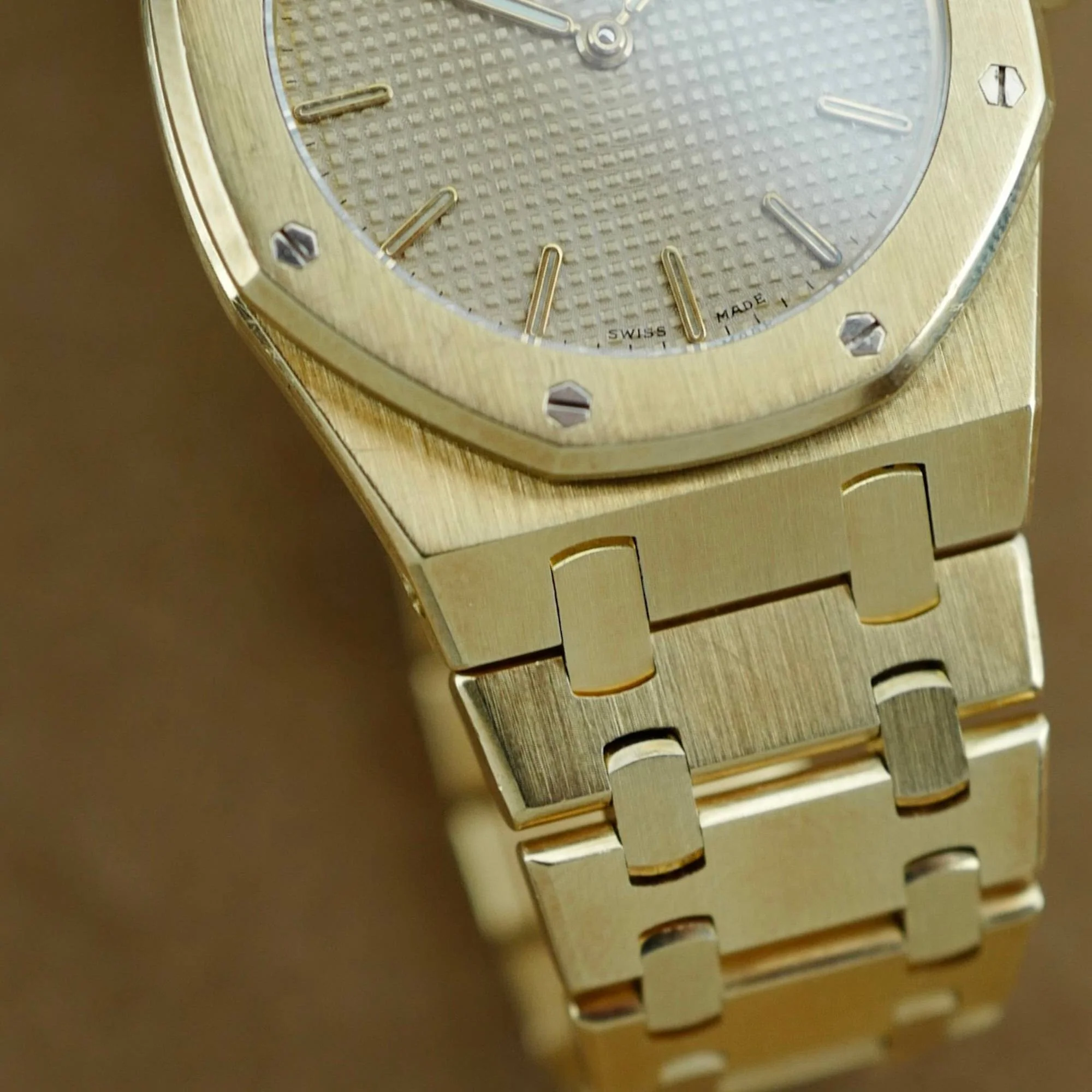 Audemars Piguet Yellow Gold Royal Oak Ref. 56303 - Image 7
