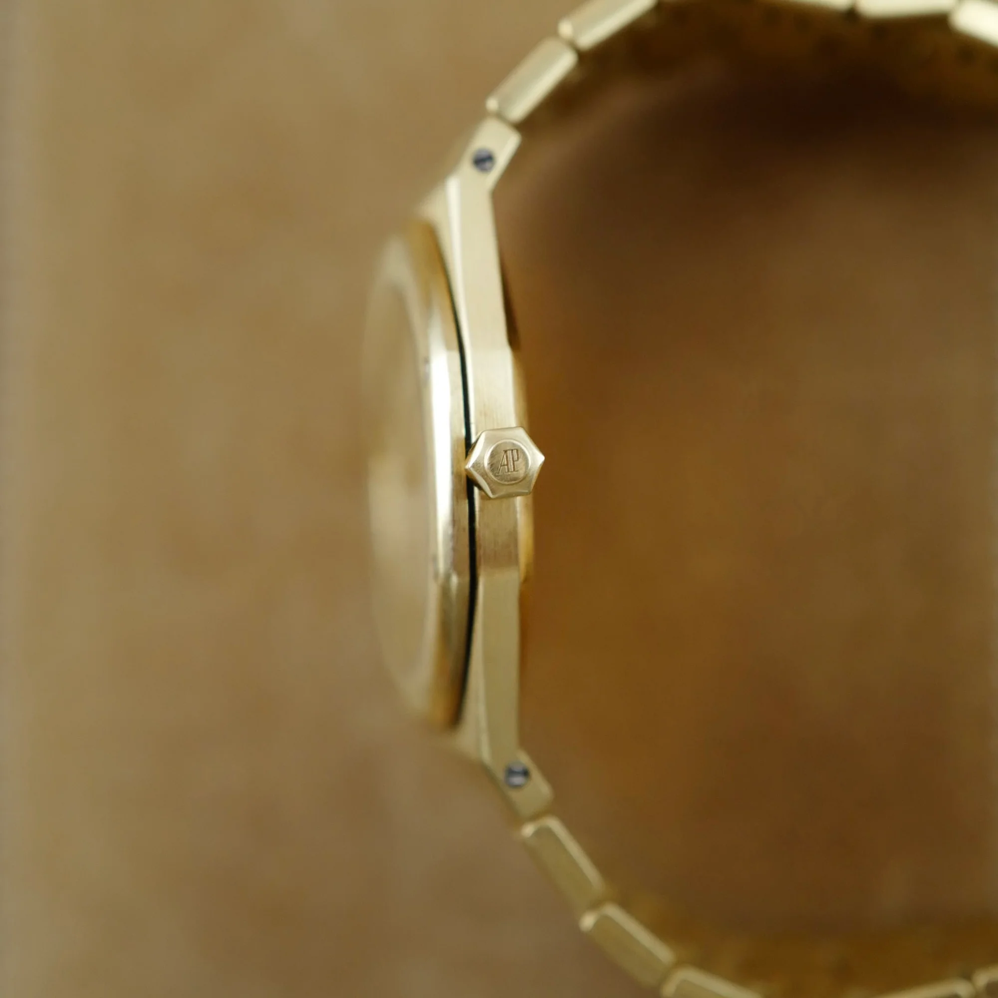Audemars Piguet Yellow Gold Royal Oak Ref. 56303 (New Arrival) - Image 4